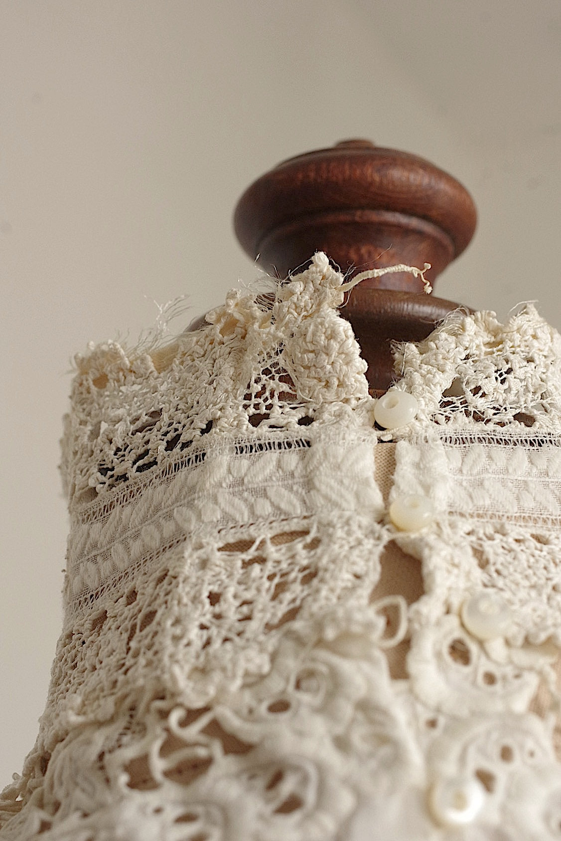 Antique Lace (dentelle ancienne) Collar 3