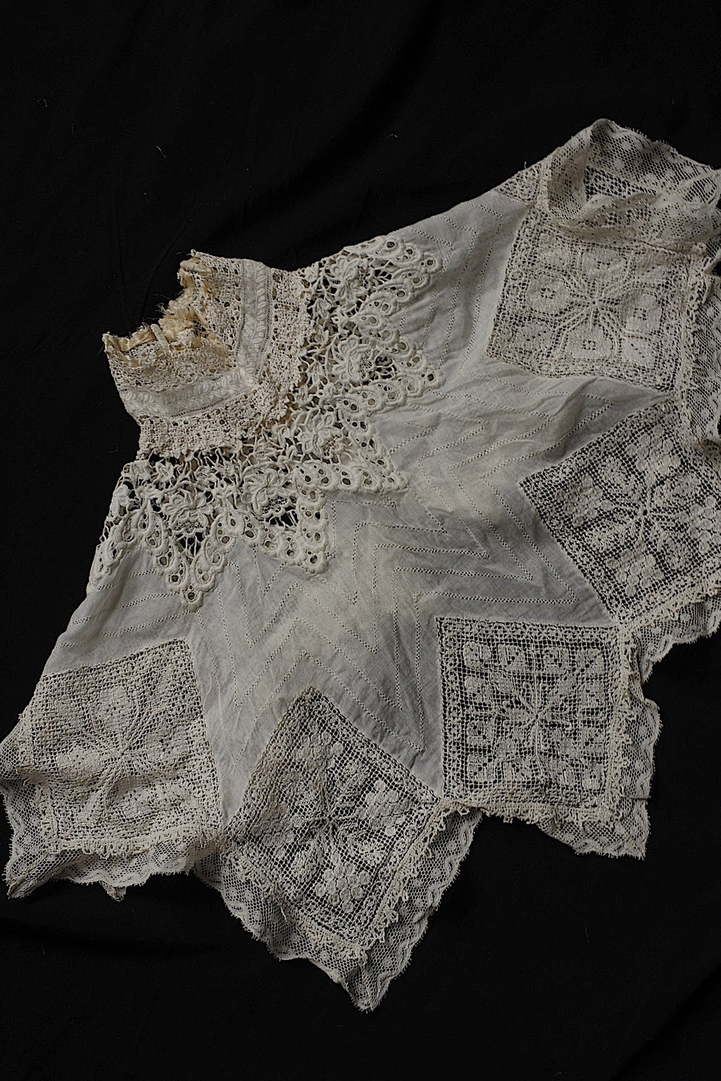 Antique Lace (dentelle ancienne) Collar 3