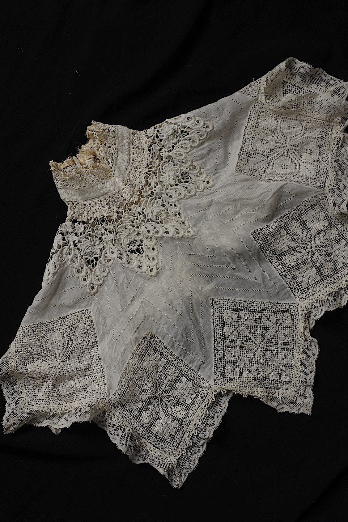 Antique Lace (dentelle ancienne) Collar 3