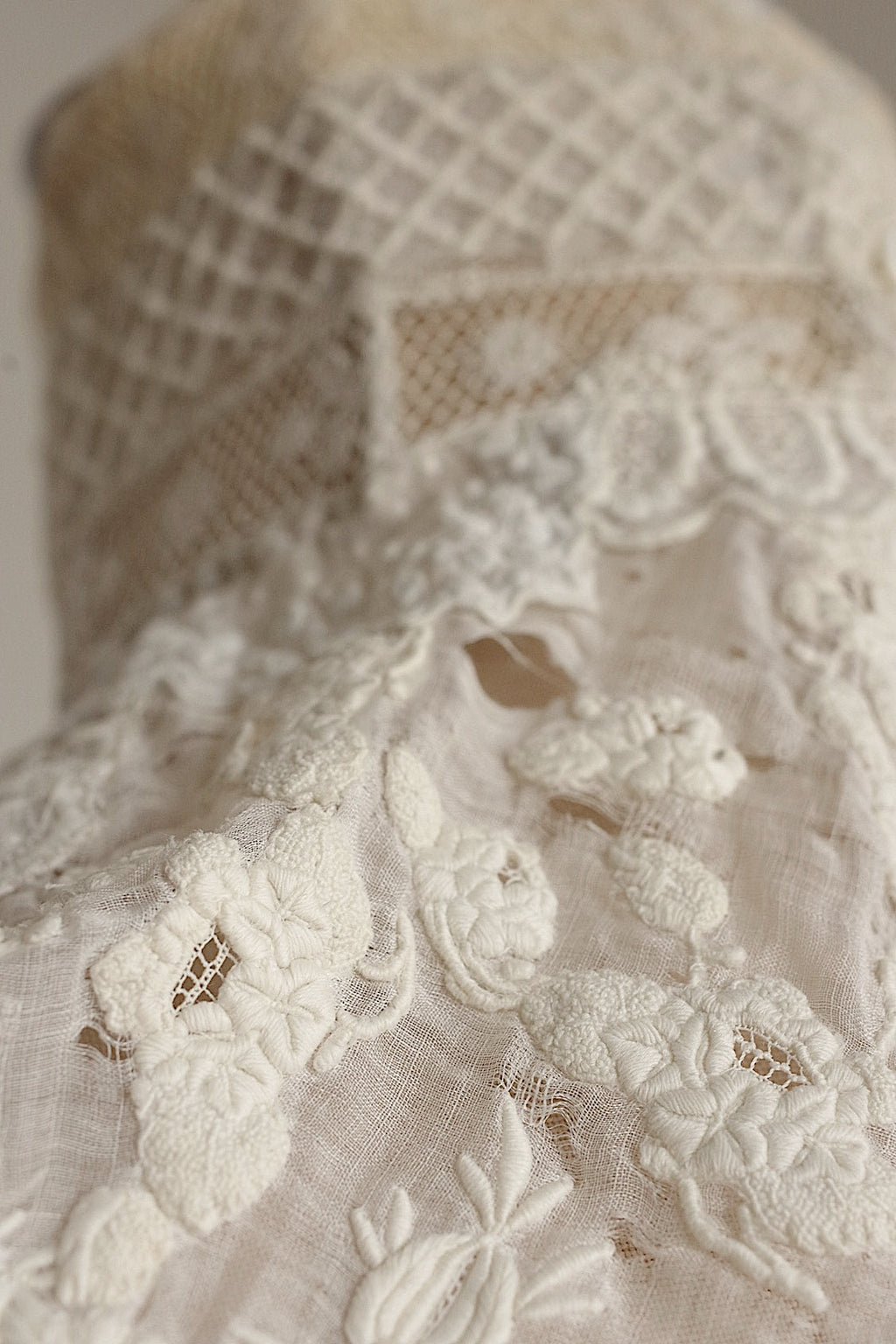 Antique Lace (dentelle ancienne) Collar 4