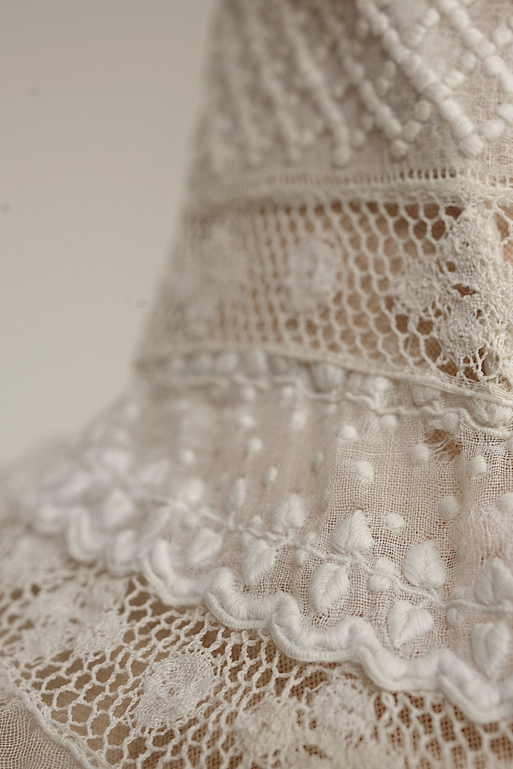 Antique Lace (dentelle ancienne) Collar 4
