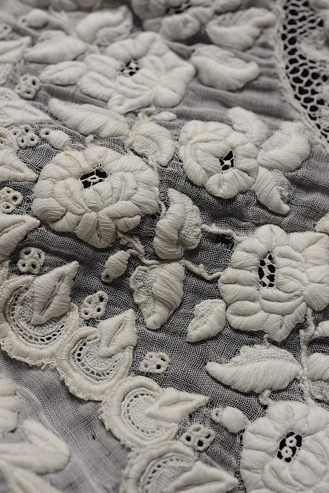 Antique Lace (dentelle ancienne) Collar 4