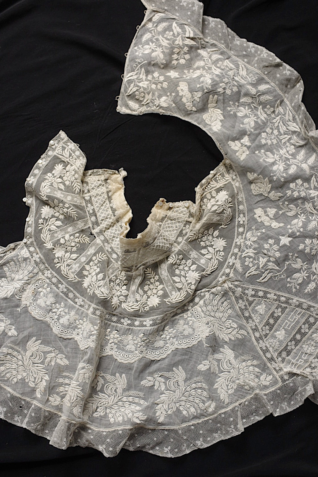 Antique Lace (dentelle ancienne) Collar 5