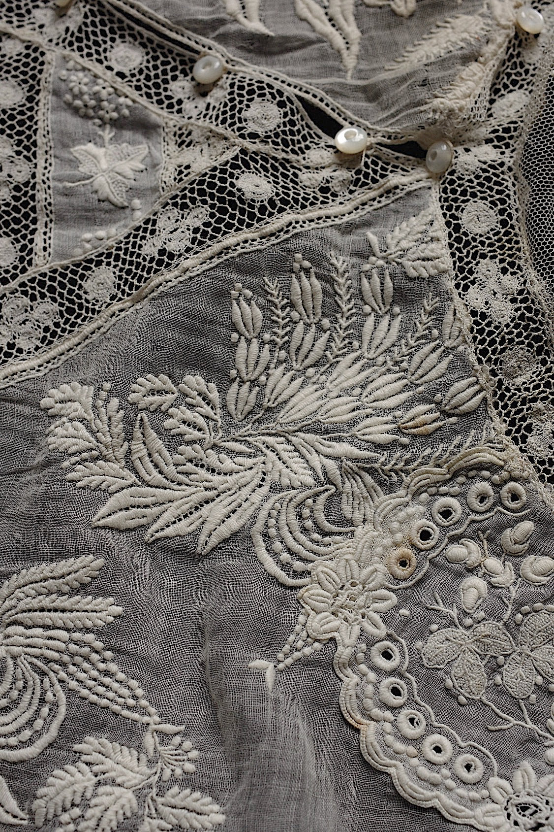Antique Lace (dentelle ancienne) Collar 5