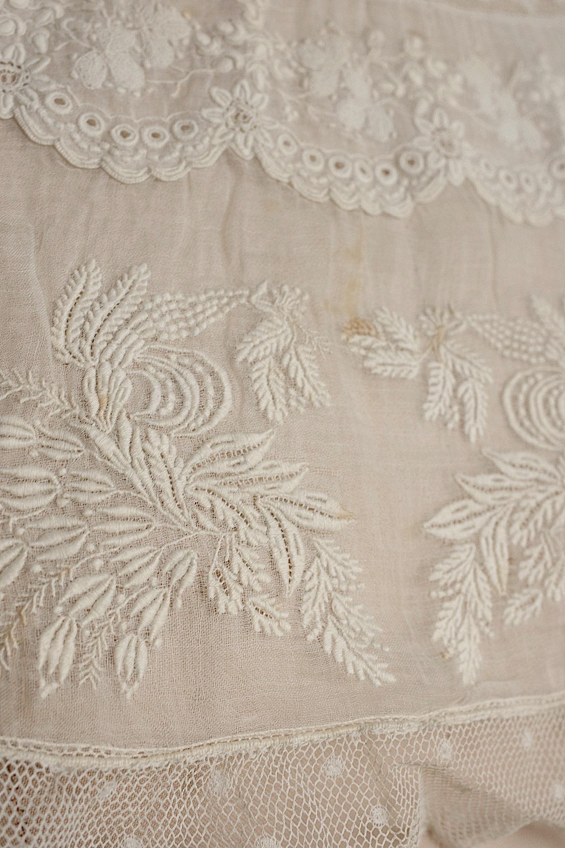 Antique Lace (dentelle ancienne) Collar 5