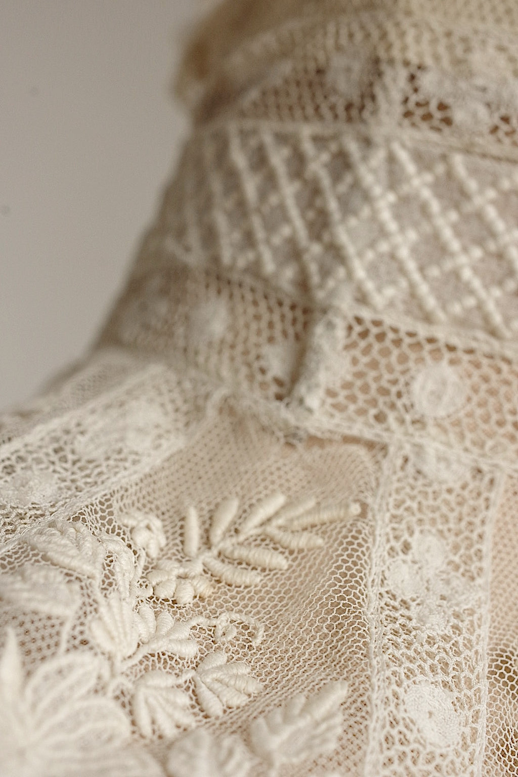 Antique Lace (dentelle ancienne) Collar 5