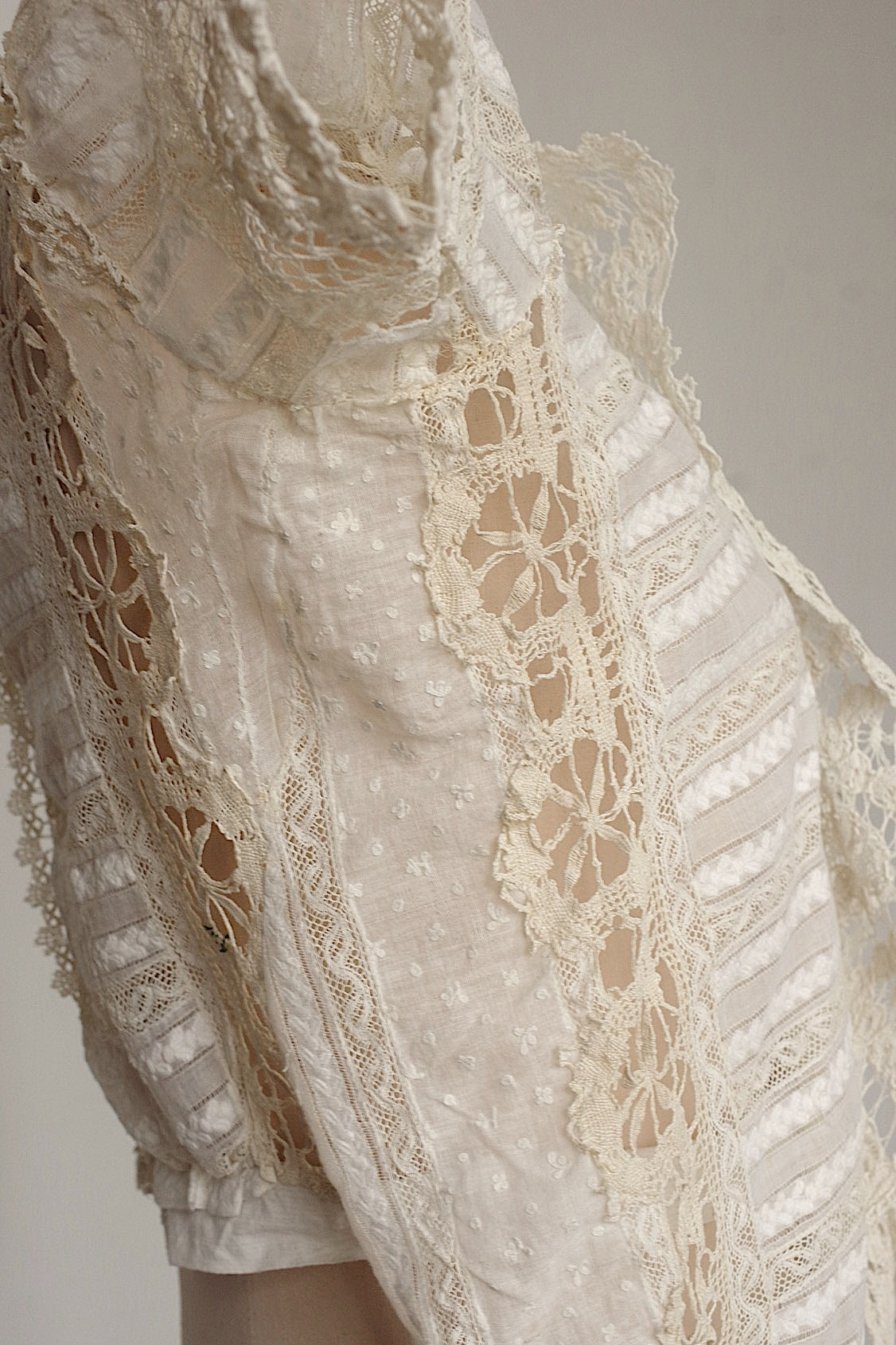 Antique lace clothing vêtement ancien antique 