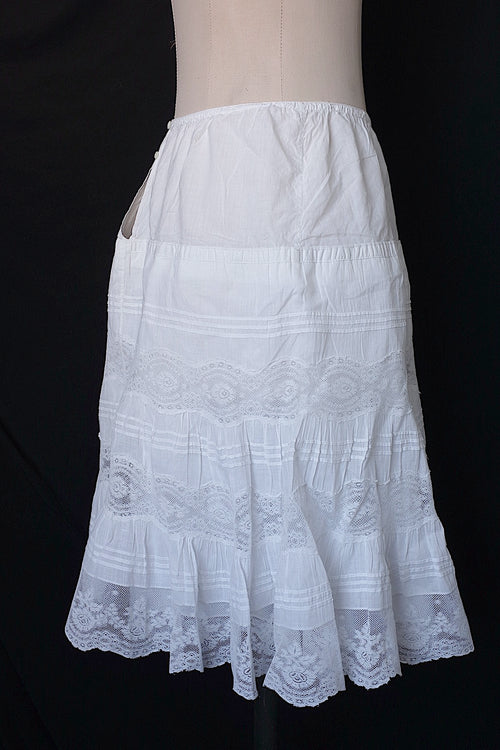 アンティークレース服　vêtement  ancien antique　レーススカート1