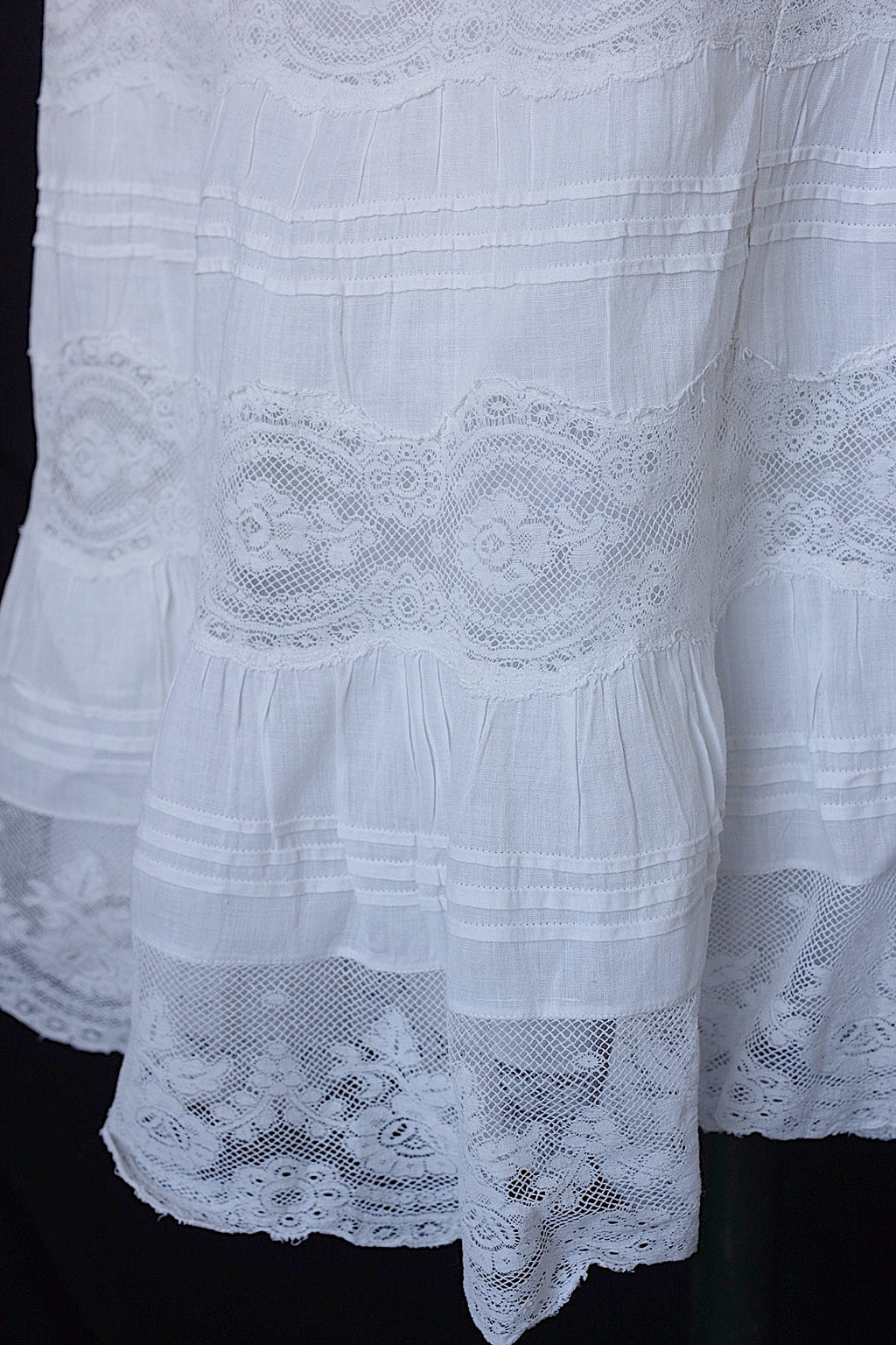 アンティークレース服　vêtement  ancien antique　レーススカート1