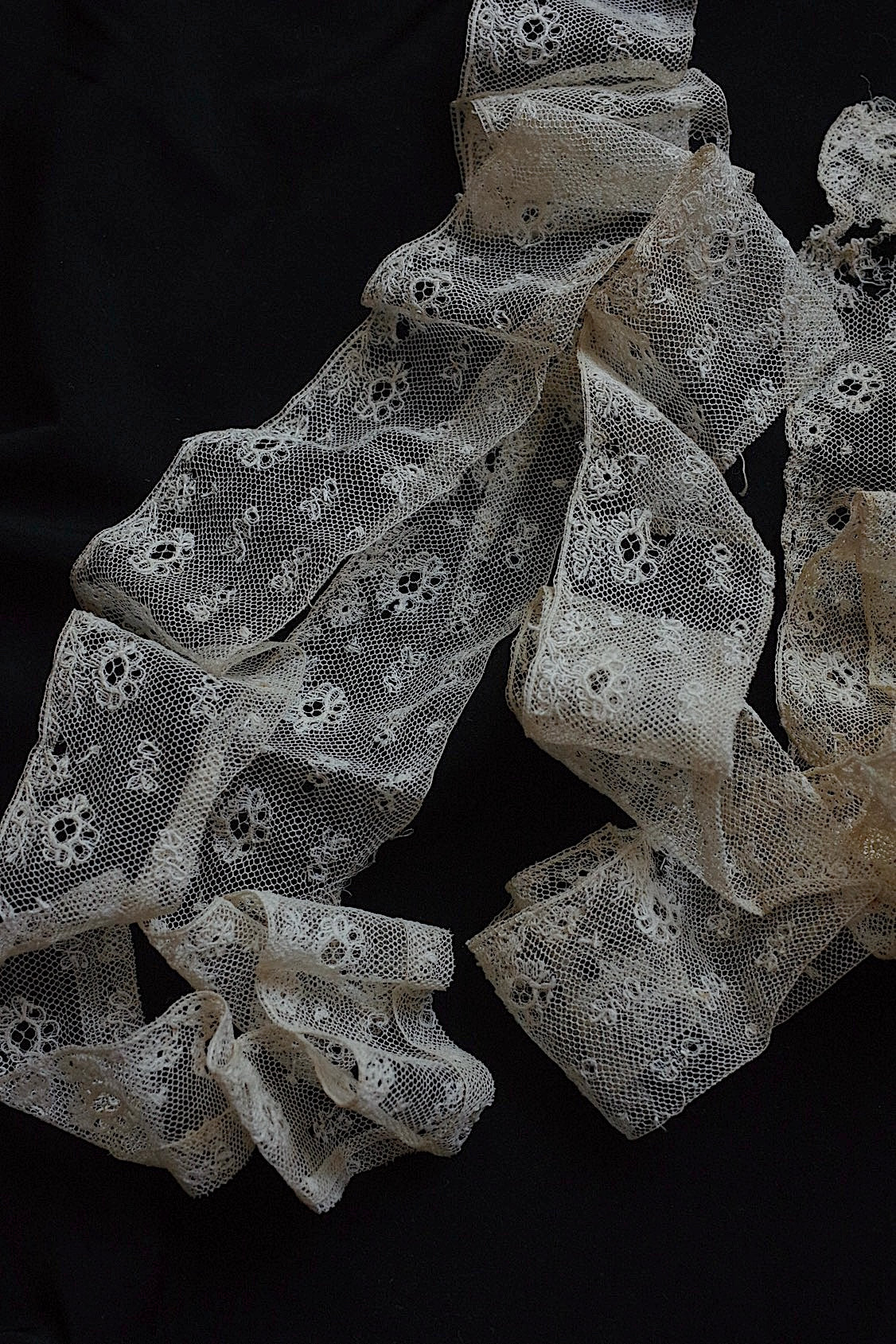 アンティークレース antique lace la dentelle - .FR a l'epoque