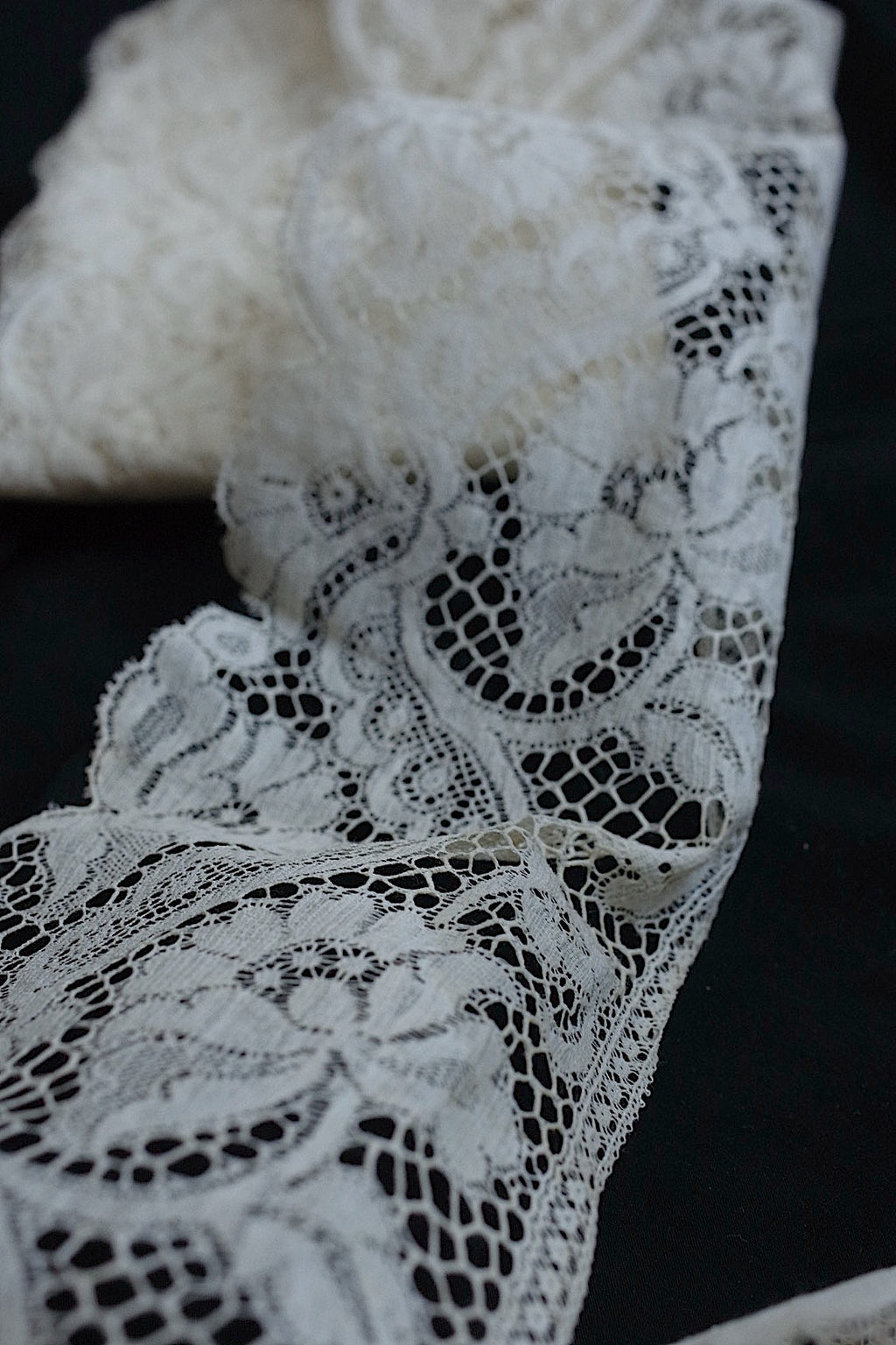 アンティークレース dentelle ancienne 350cm