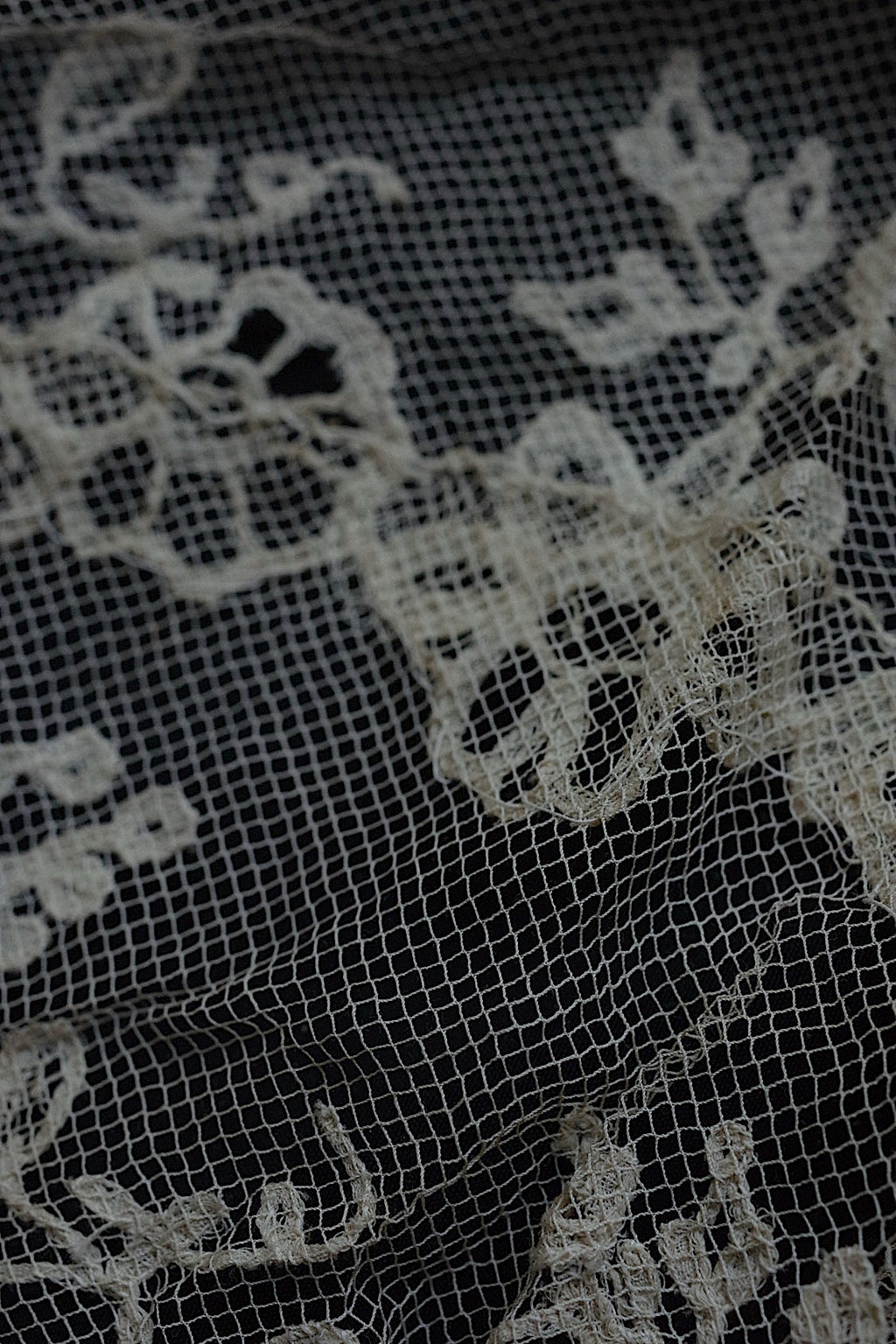 アンティークレース dentelle ancienne 123cm