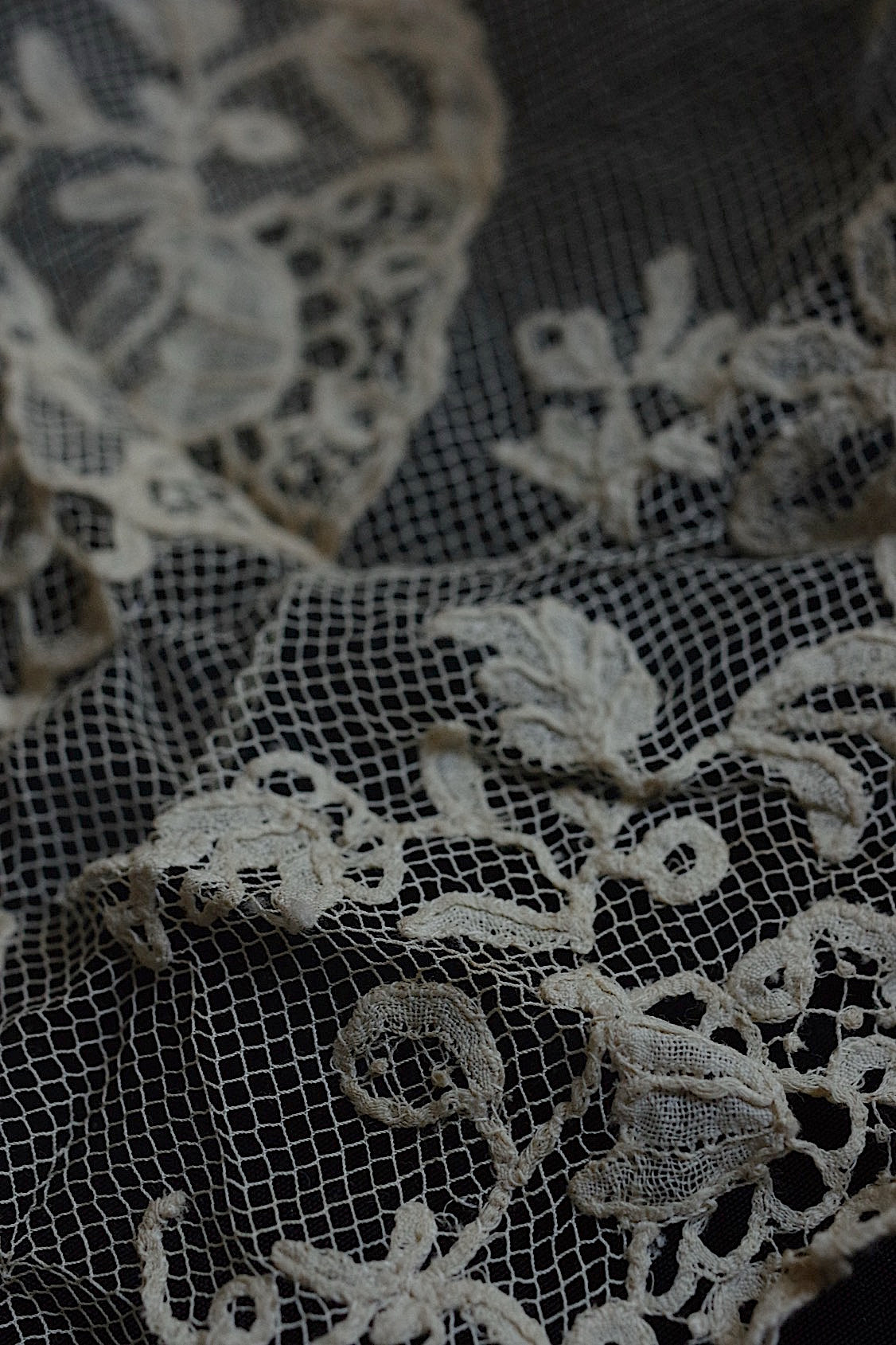 アンティークレース dentelle ancienne 123cm