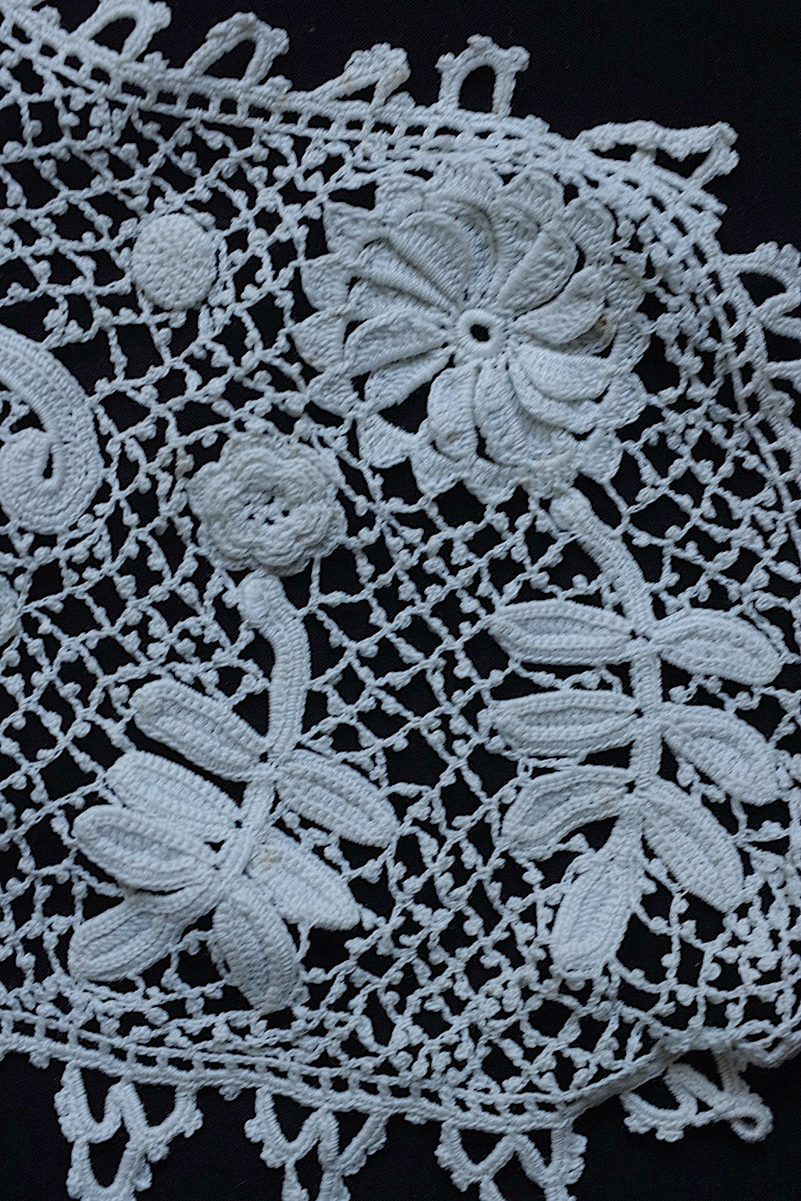 アンティークレース dentelle ancienne 小さめ襟　1