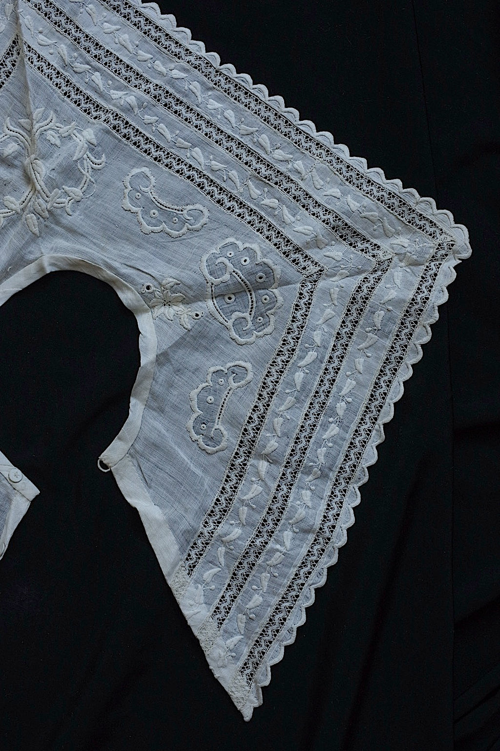 アンティークレース dentelle ancienne 小さめ襟　2