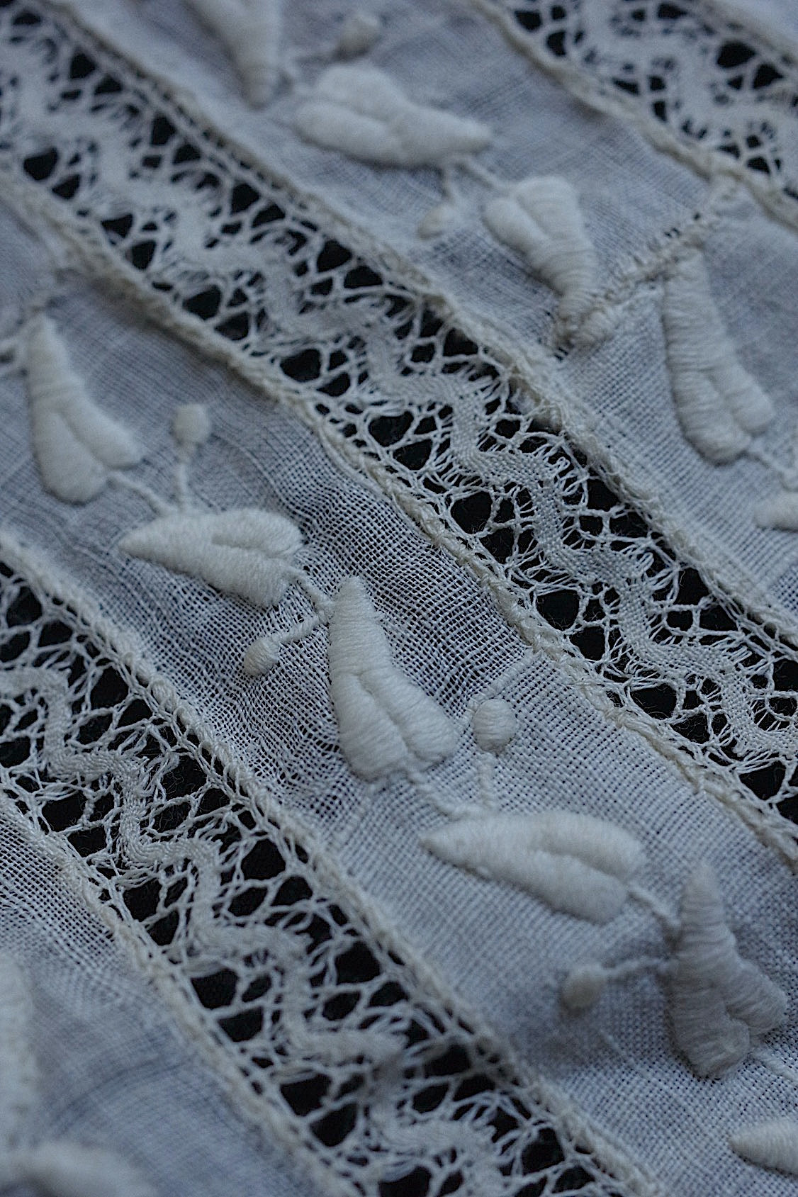 アンティークレース dentelle ancienne 小さめ襟　2