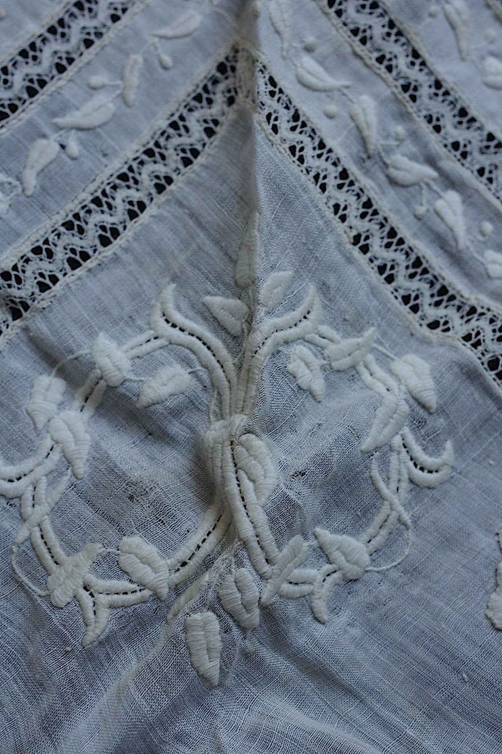 アンティークレース dentelle ancienne 小さめ襟　2