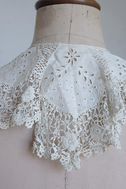 アンティークレース dentelle ancienne 小さめ襟　3