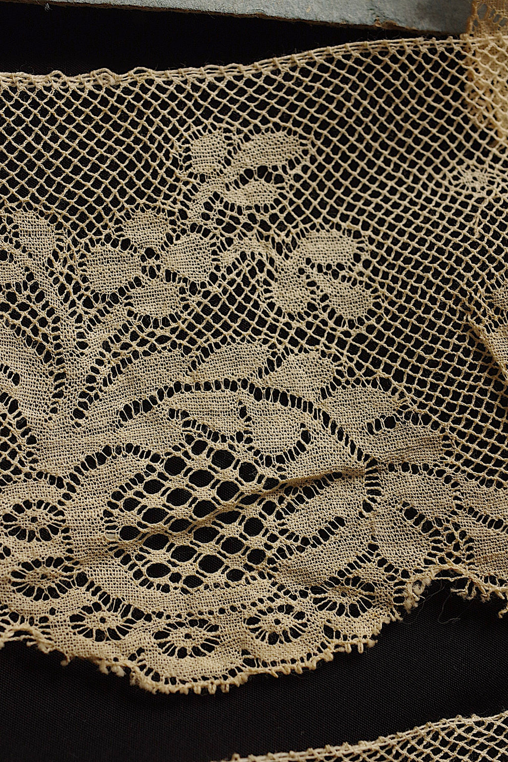 アンティークレース dentelle ancienne 220 57 57cm