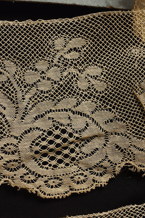 アンティークレース dentelle ancienne 220 57 57cm