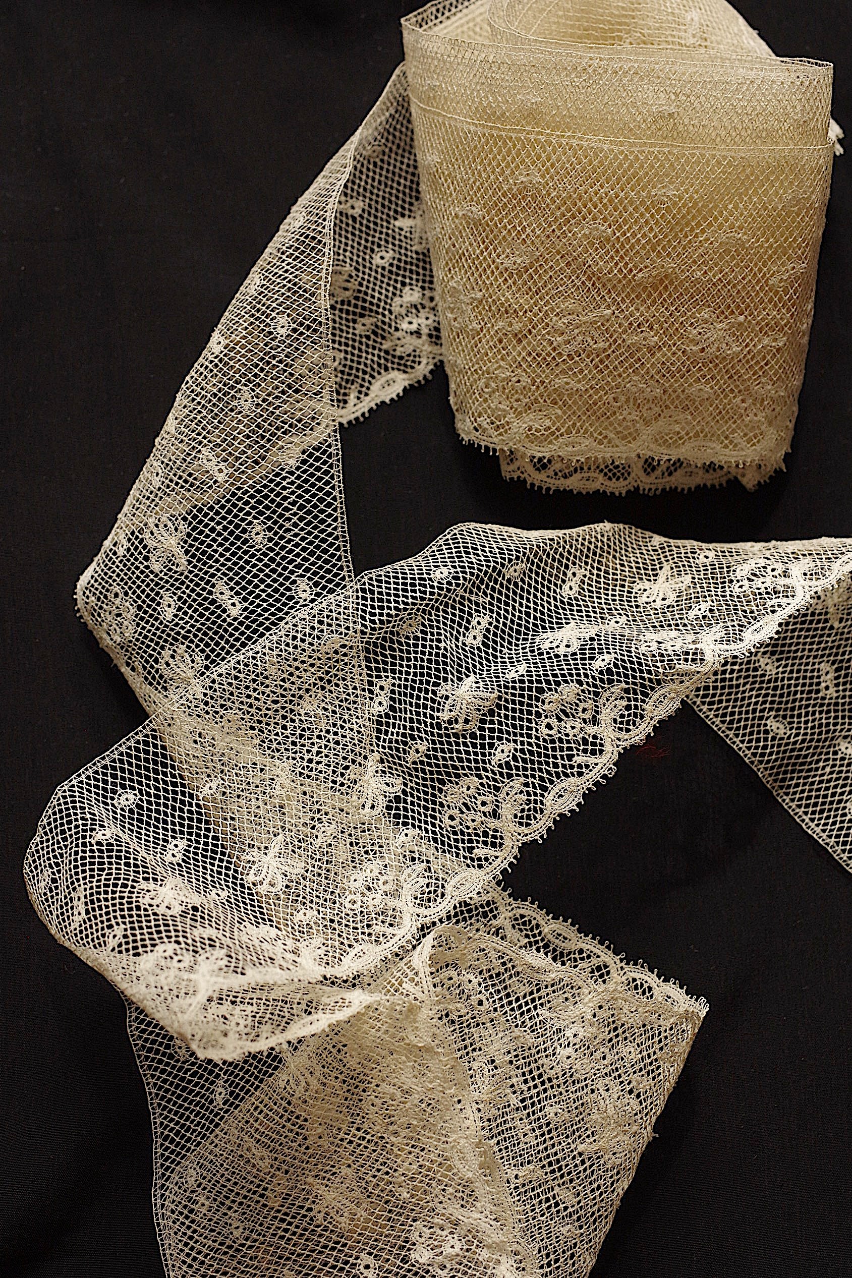 アンティークレース dentelle ancienne 375cm