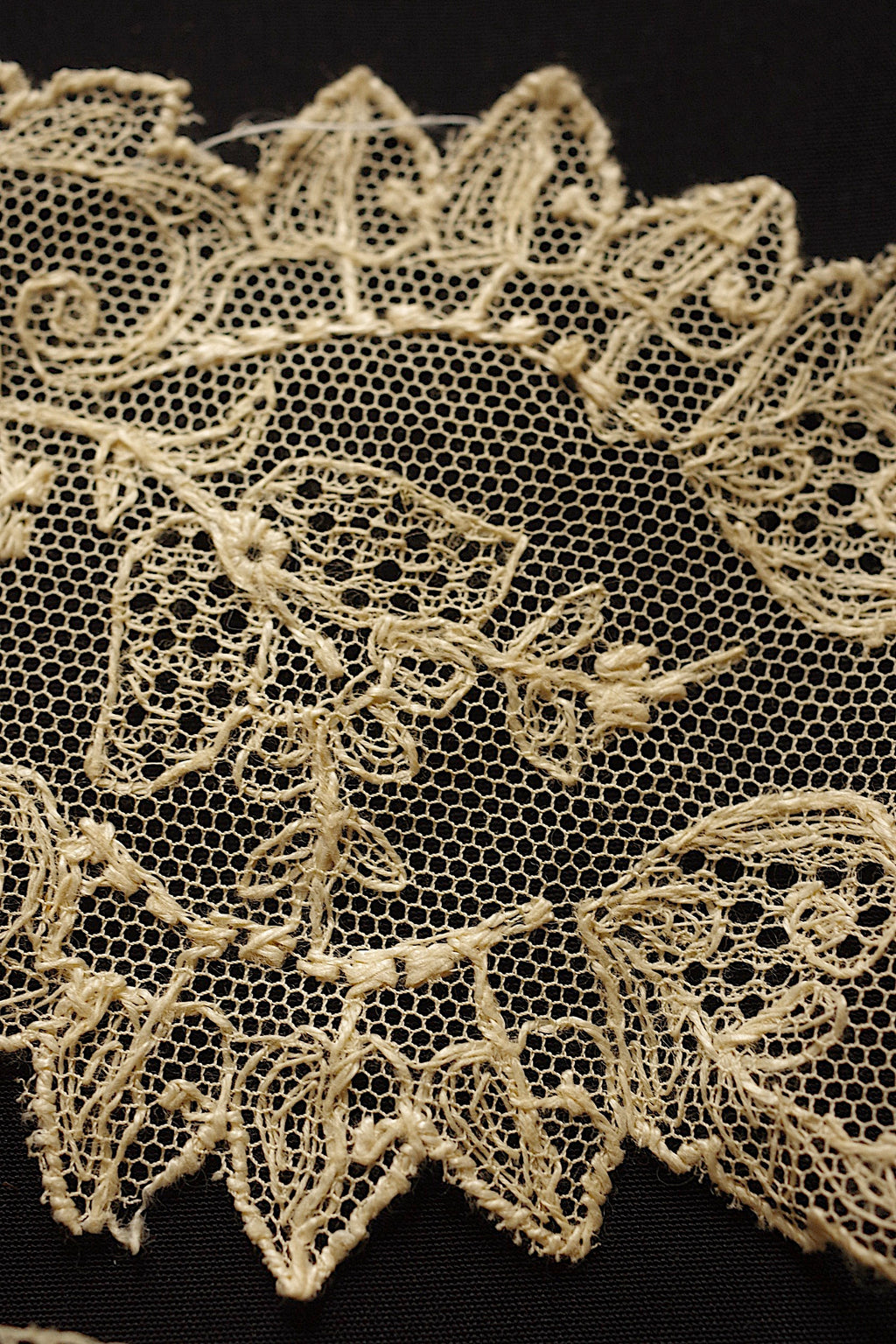 アンティークレース dentelle ancienne 140cm 210cm