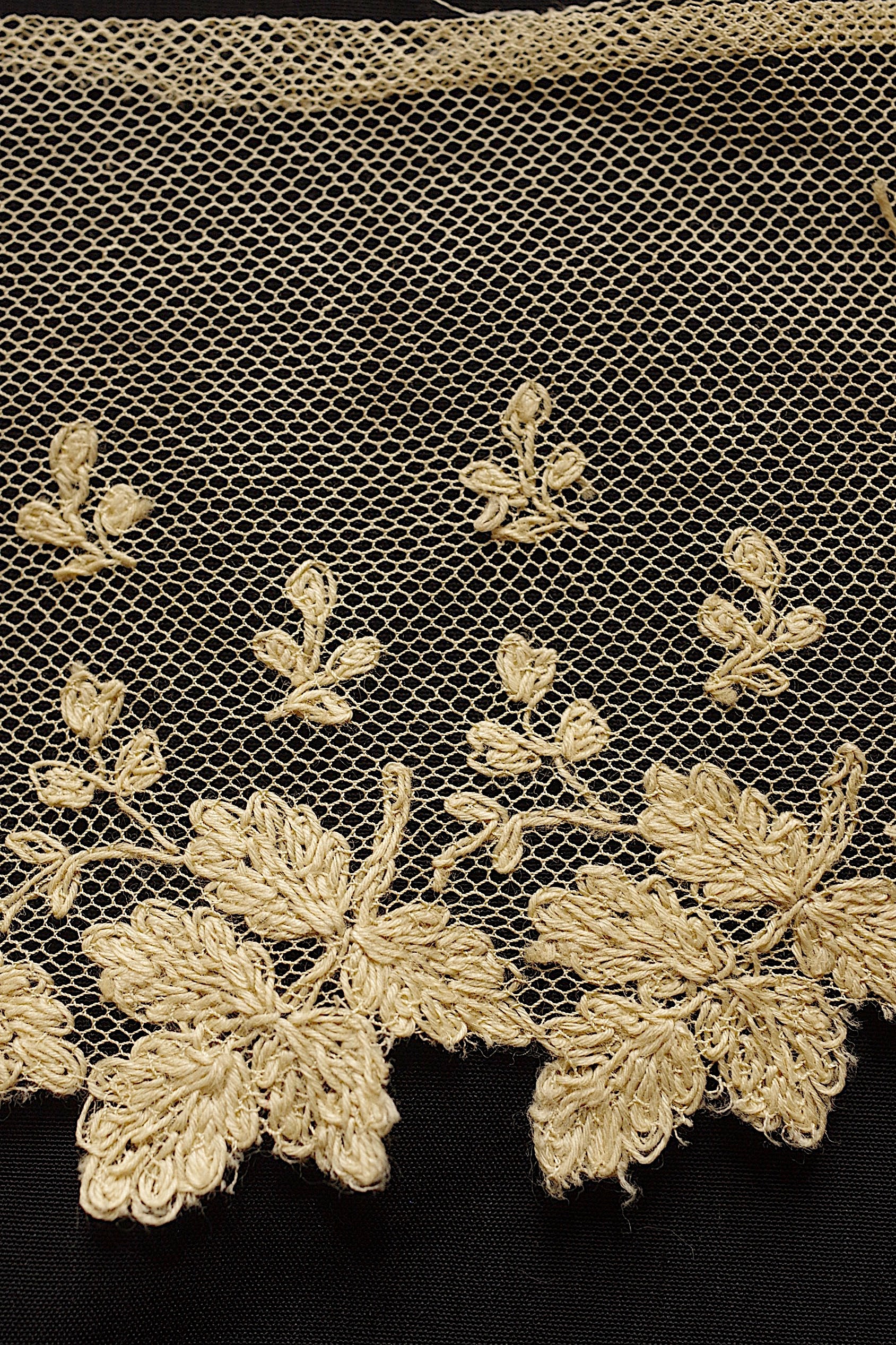 アンティークレース dentelle ancienne 350cm