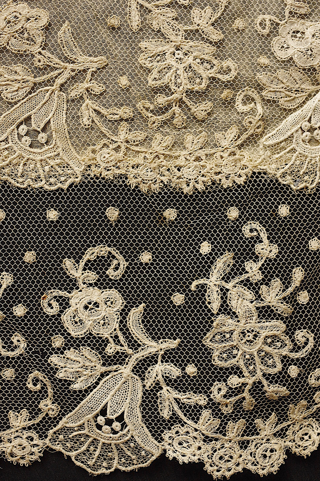 アンティークレース dentelle ancienne アプリカッションアングレテール　パーツ