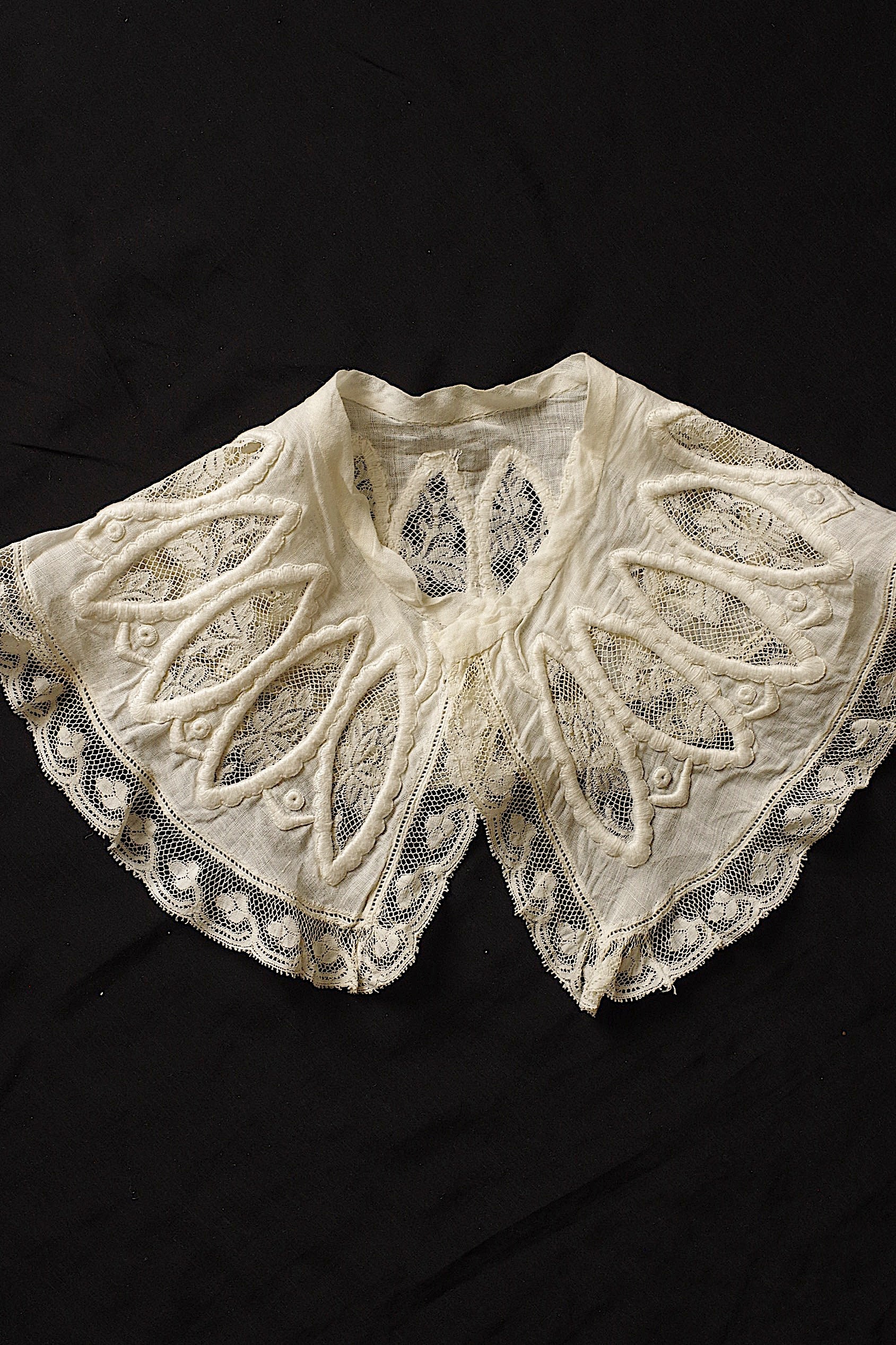 アンティークレース antique lace la dentelle - .FR a l'epoque