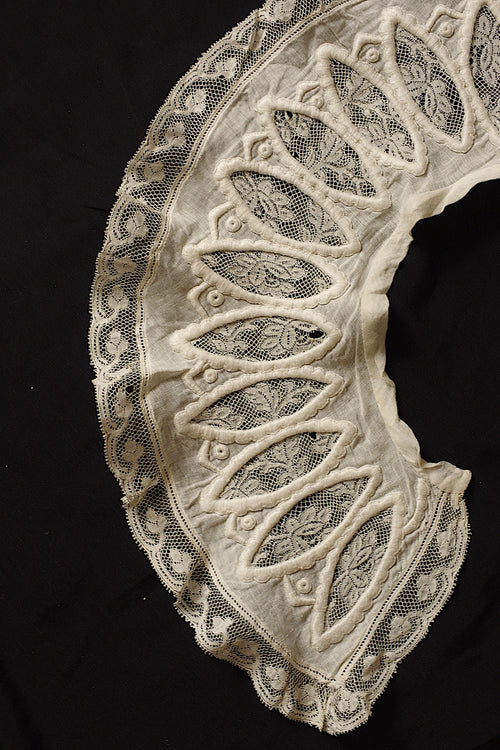 アンティークレース dentelle ancienne 刺繍小さめ襟