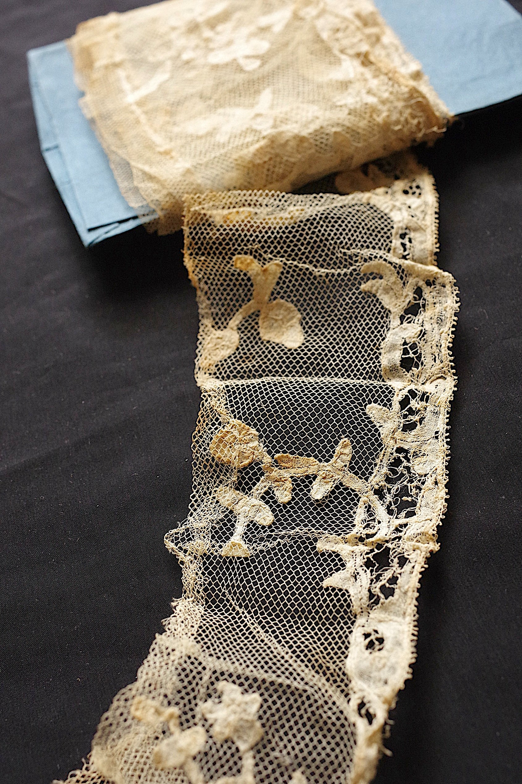 アンティークレース antique lace la dentelle - .FR a l'epoque