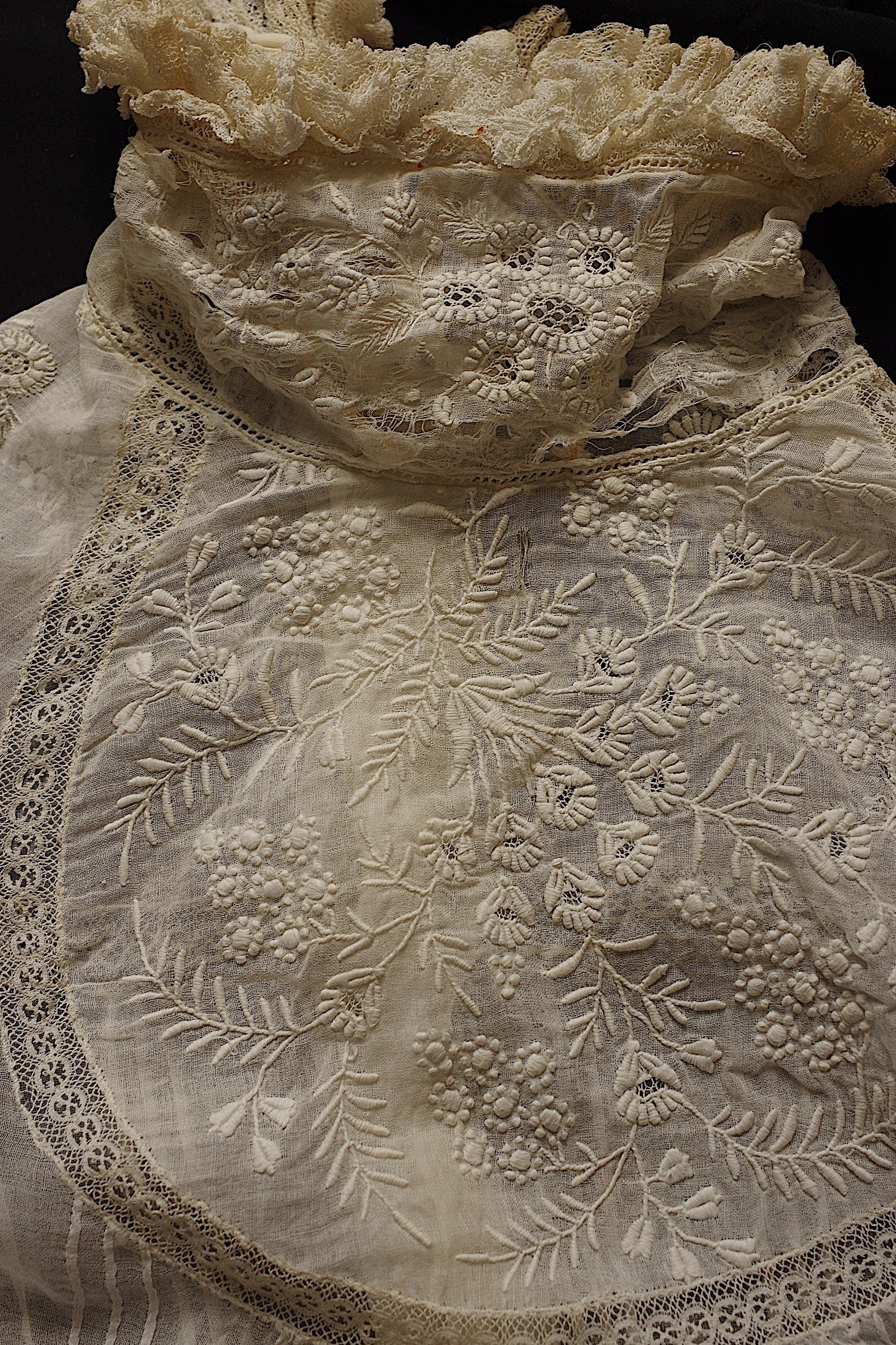 アンティークレース antique lace la dentelle - .FR a l'epoque