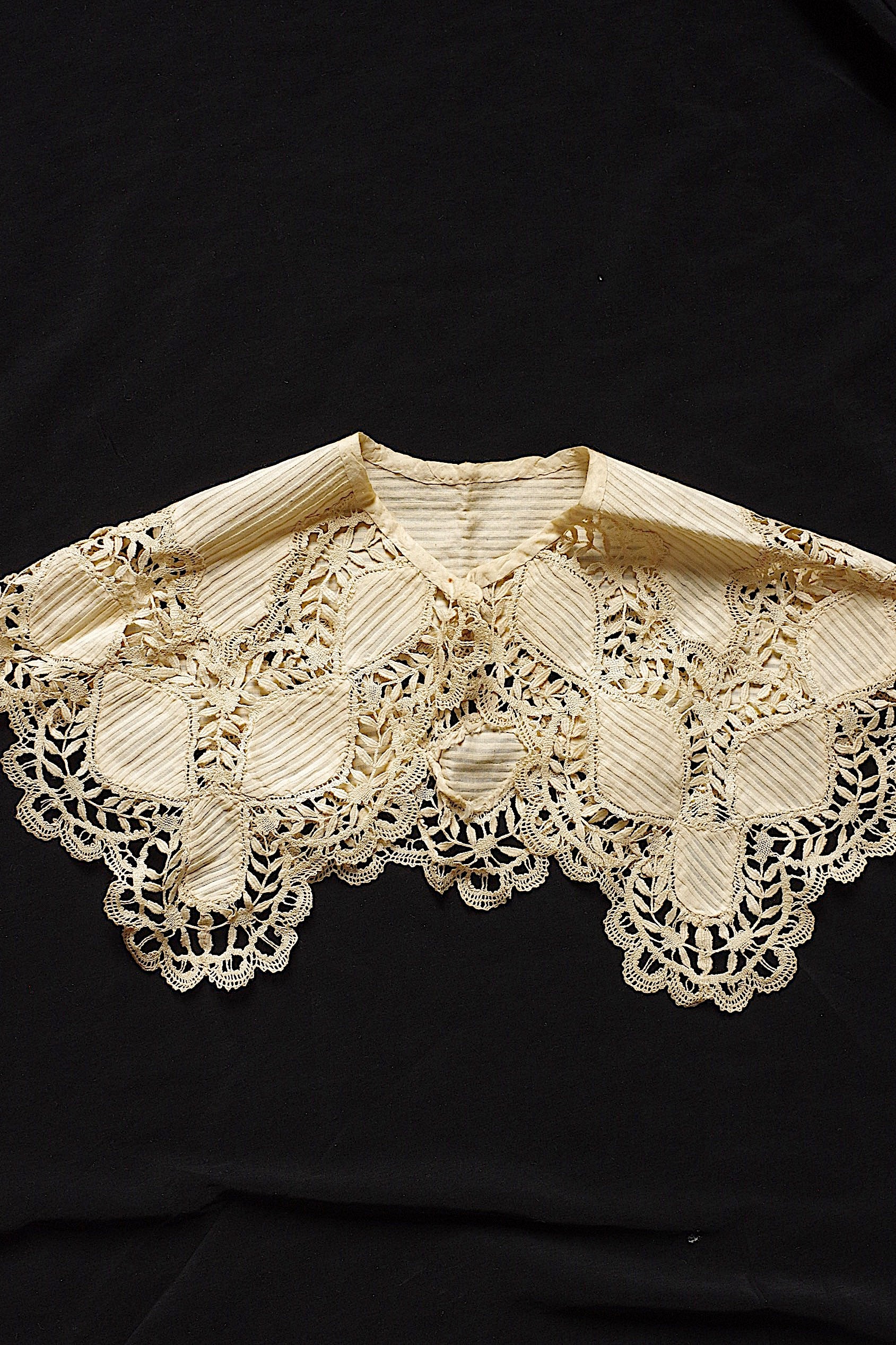 アンティークレース dentelle ancienne　襟 petit 2