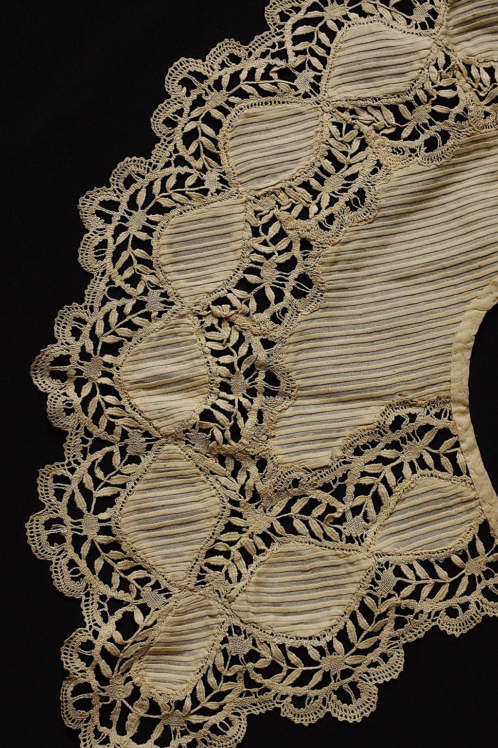 アンティークレース dentelle ancienne　襟 petit 2