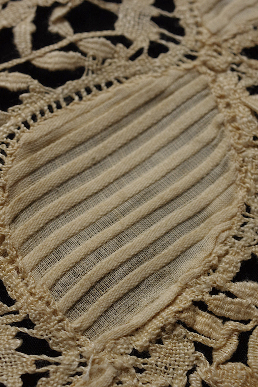 アンティークレース dentelle ancienne　襟 petit 2