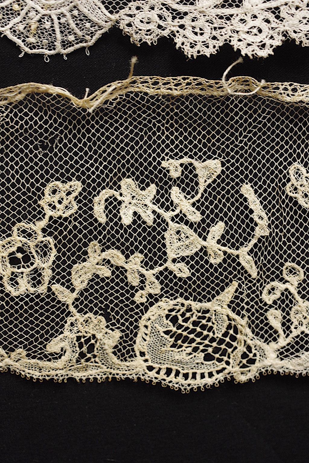 アンティークレース dentelle ancienne　ハギレ3本
