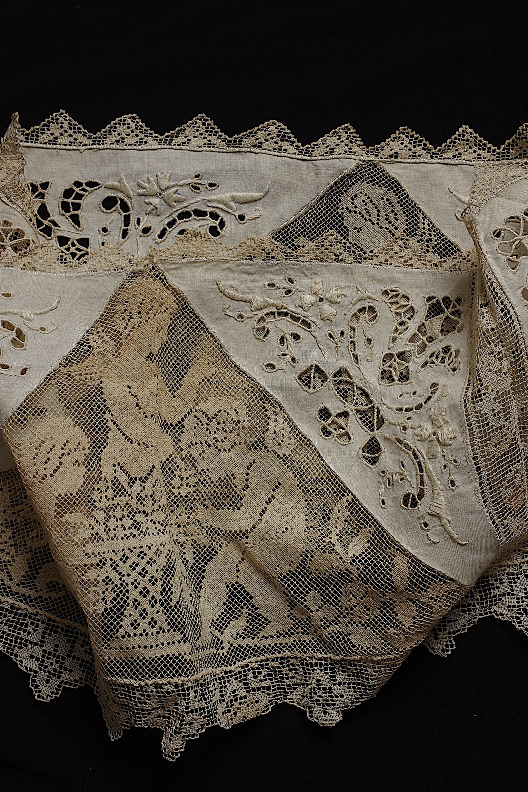 アンティークレース dentelle ancienne　abat jour