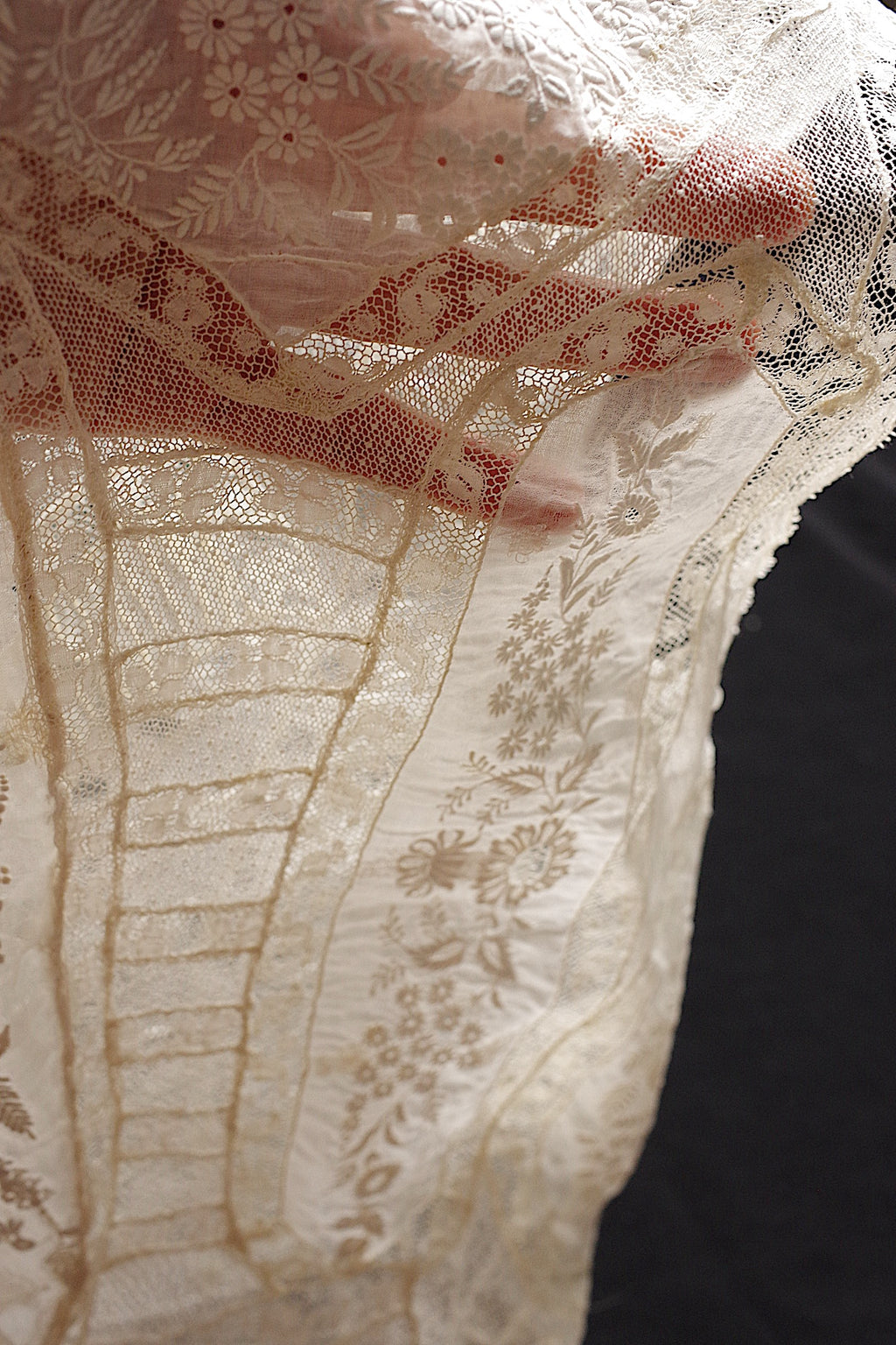 アンティークレース dentelle ancienne　刺繍ハギレ