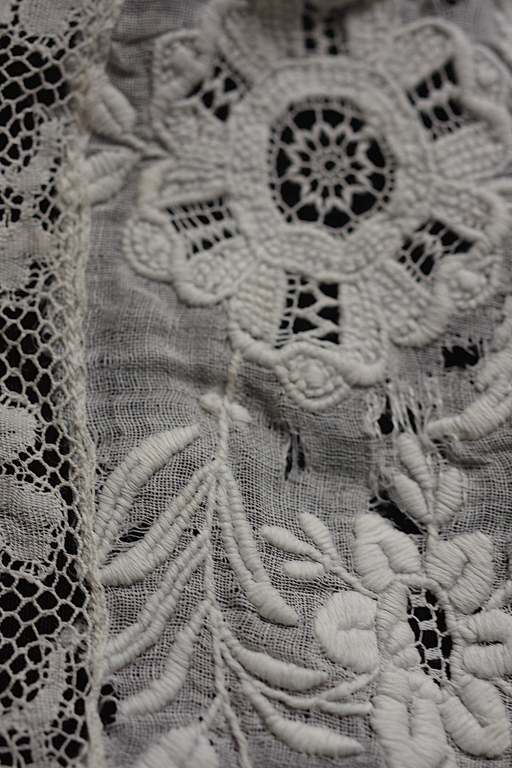 アンティークレース dentelle ancienne　刺繍ハギレ
