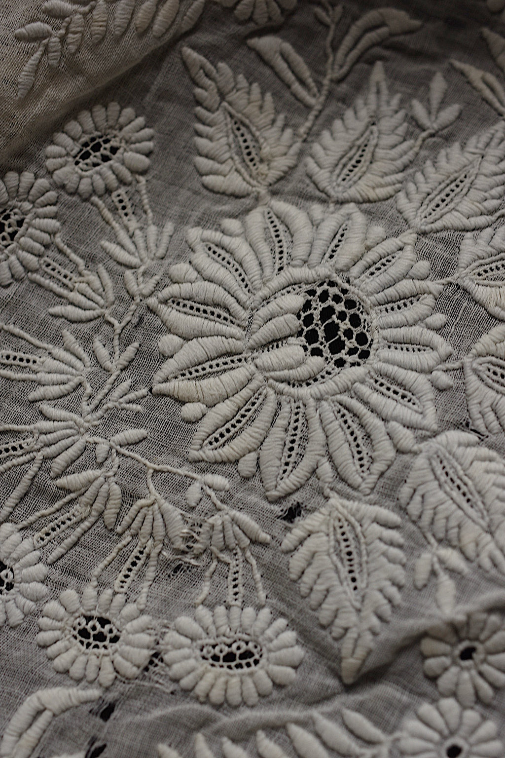 アンティークレース dentelle ancienne　刺繍ハギレ