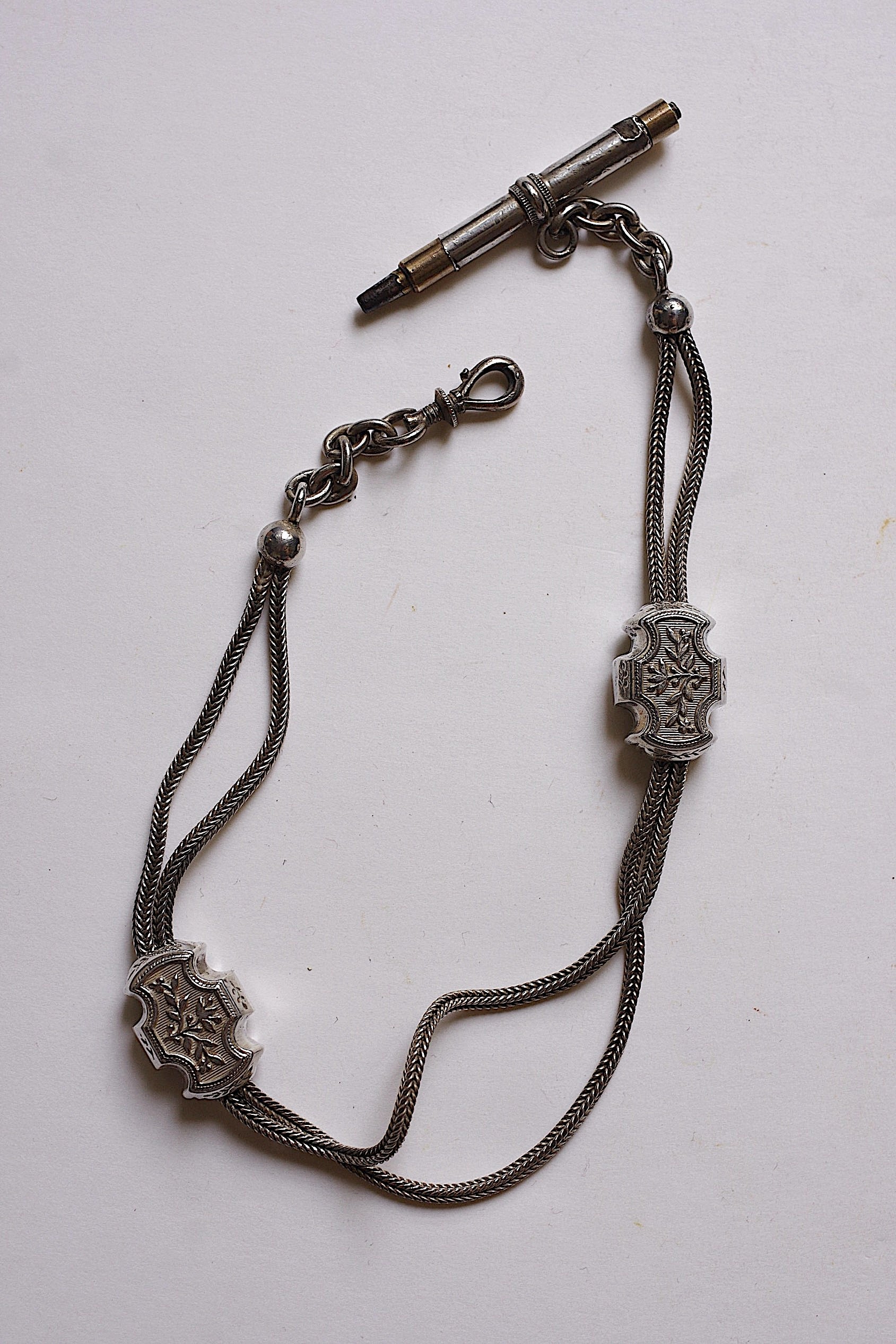 アンティークチェーン　chaînes de montre à gousset