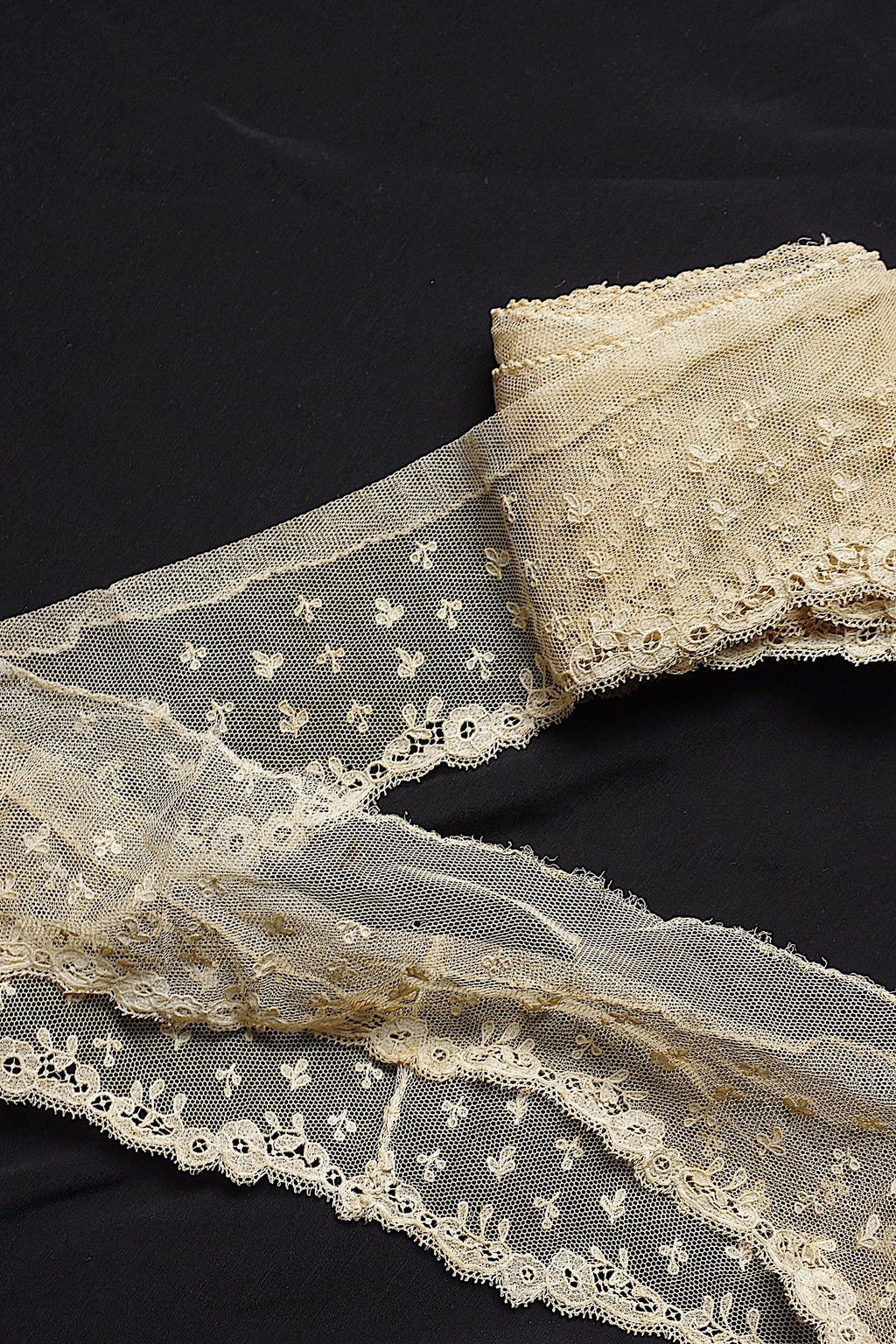 アンティークレース dentelle ancienne　257cm