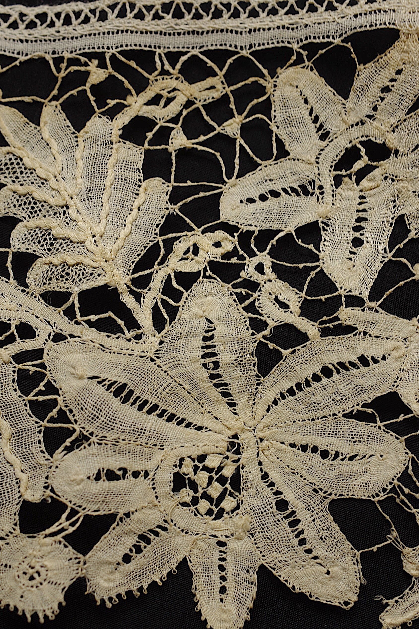 アンティークレース dentelle ancienne　ホニトン　