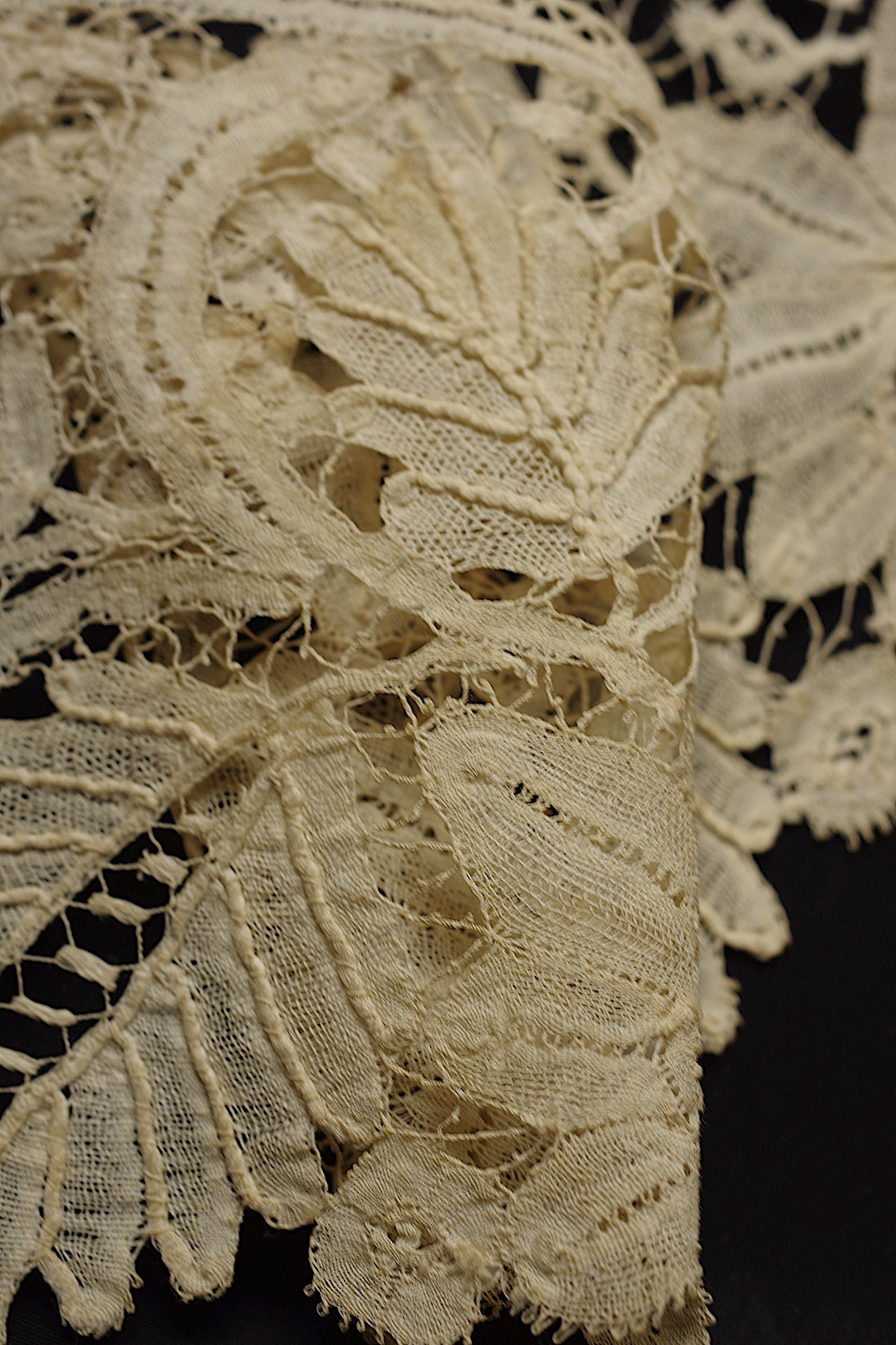 アンティークレース dentelle ancienne　ホニトン　