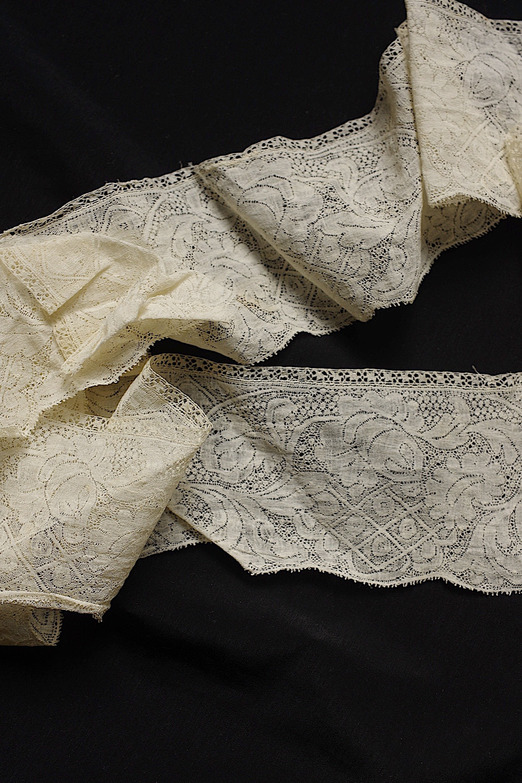 アンティークレース dentelle ancienne　バンシュ