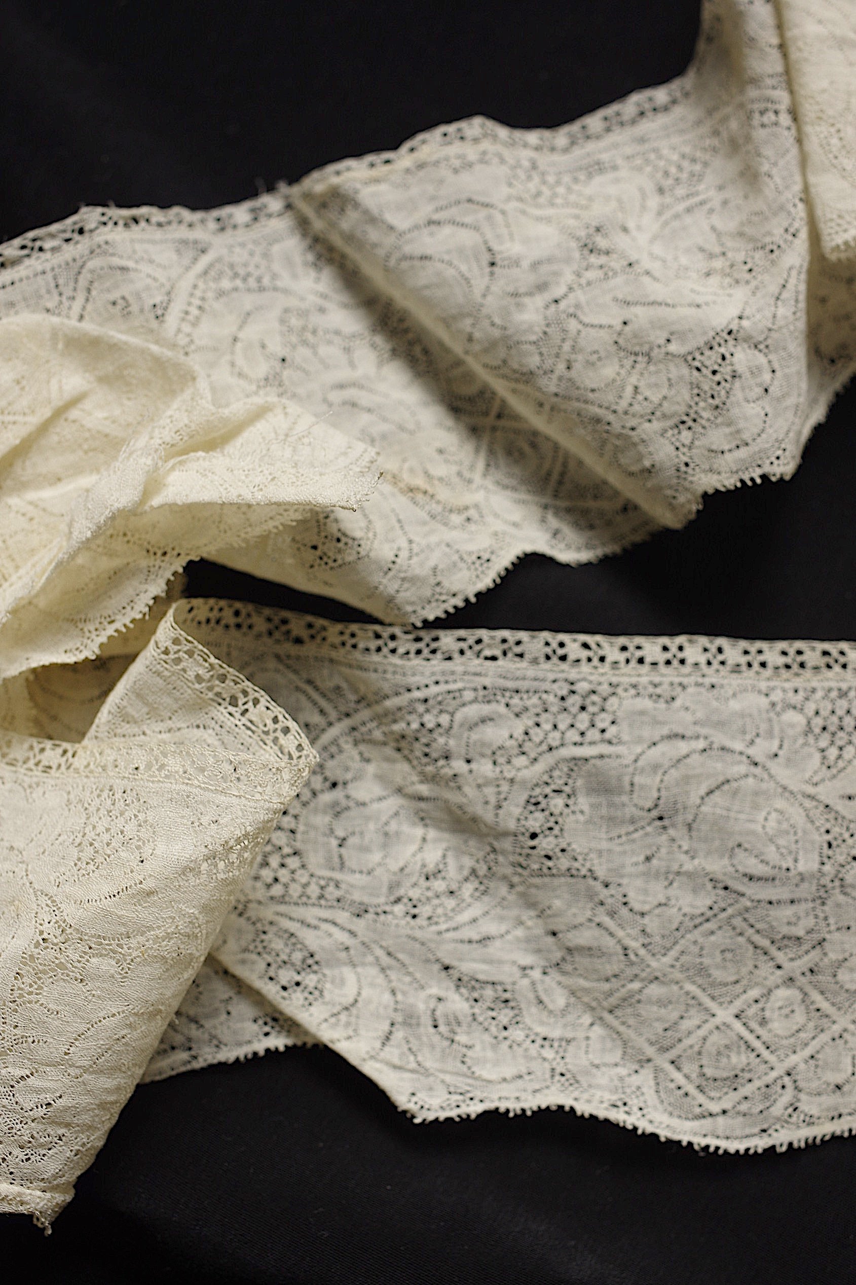 アンティークレース dentelle ancienne　バンシュ