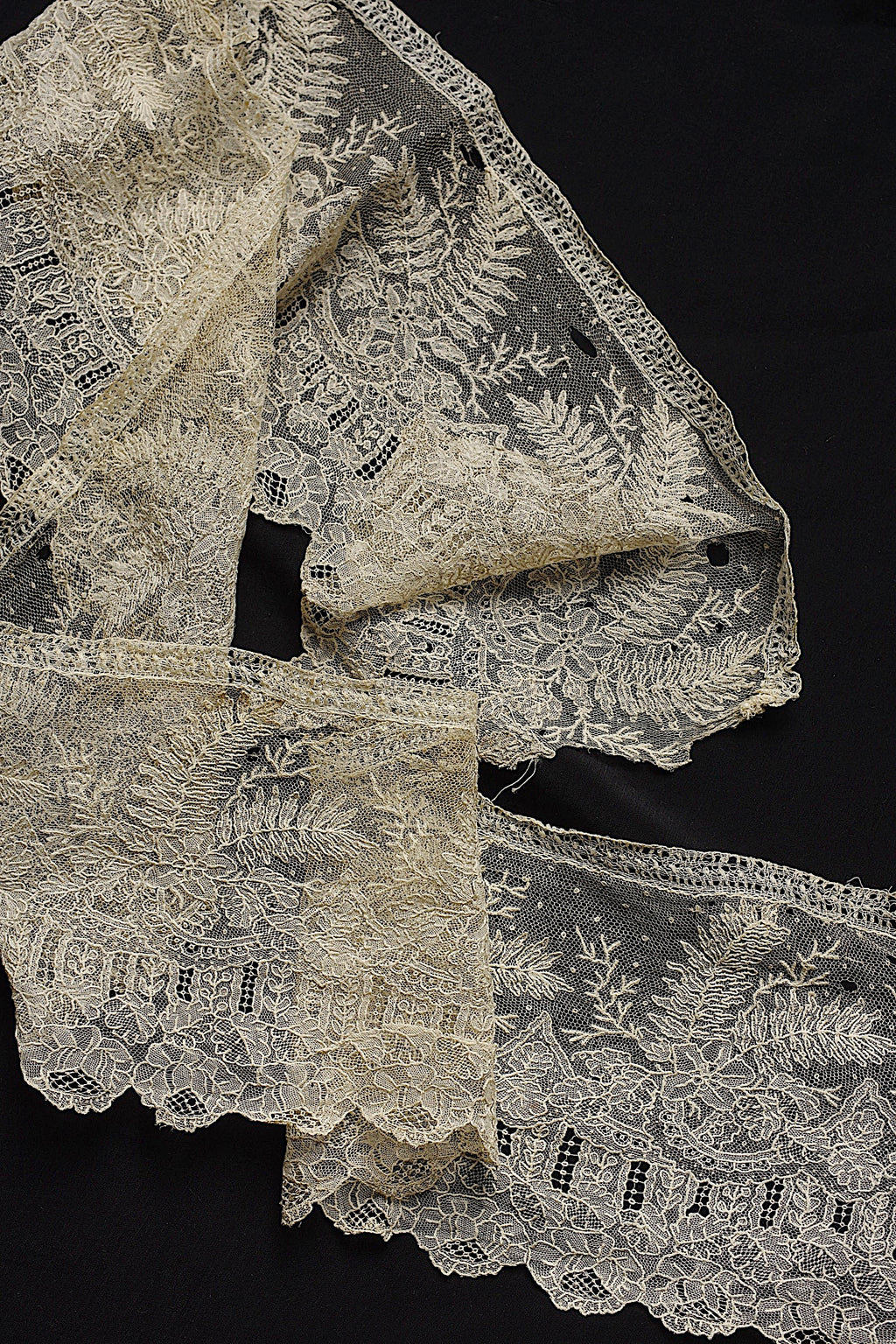アンティークレース dentelle ancienne　ブリュクセルレース