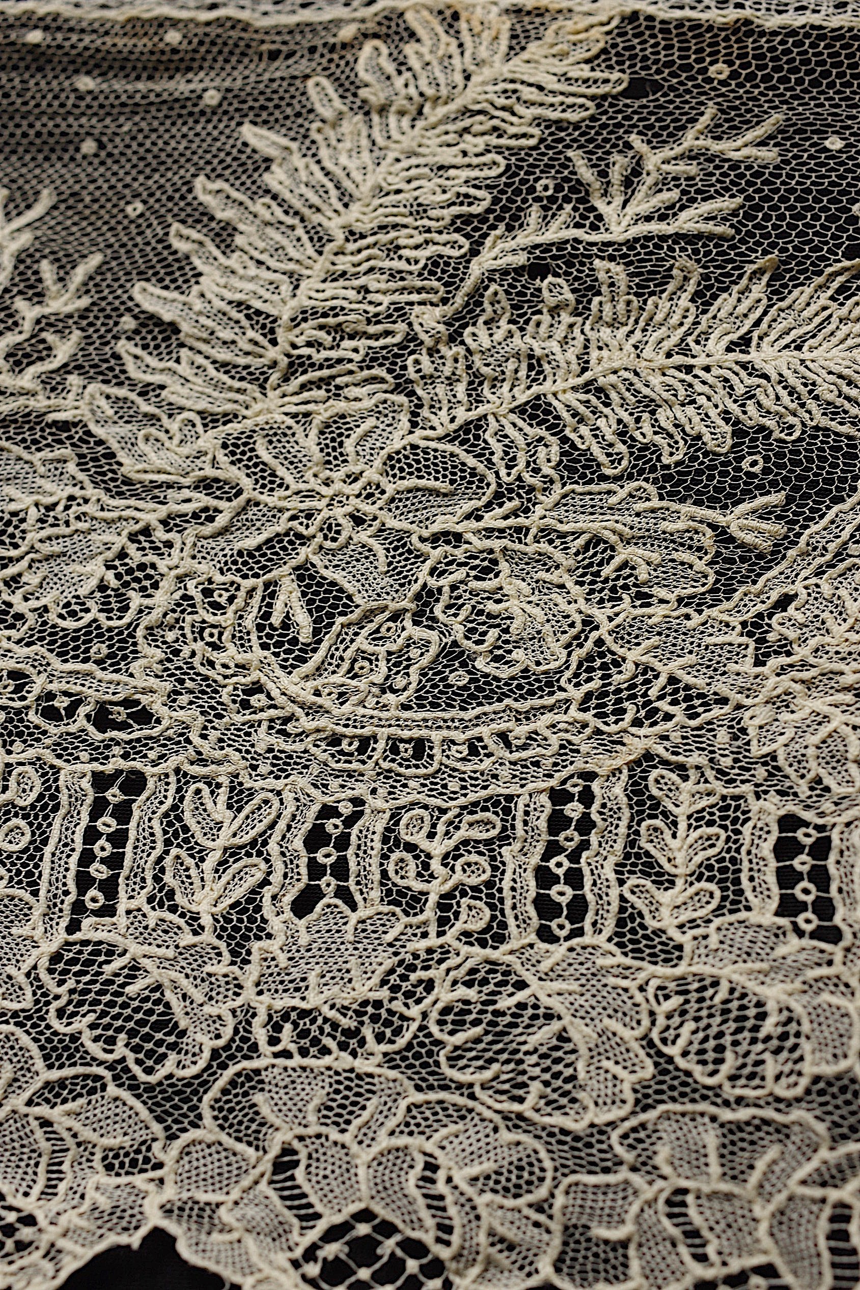 アンティークレース dentelle ancienne　ブリュクセルレース