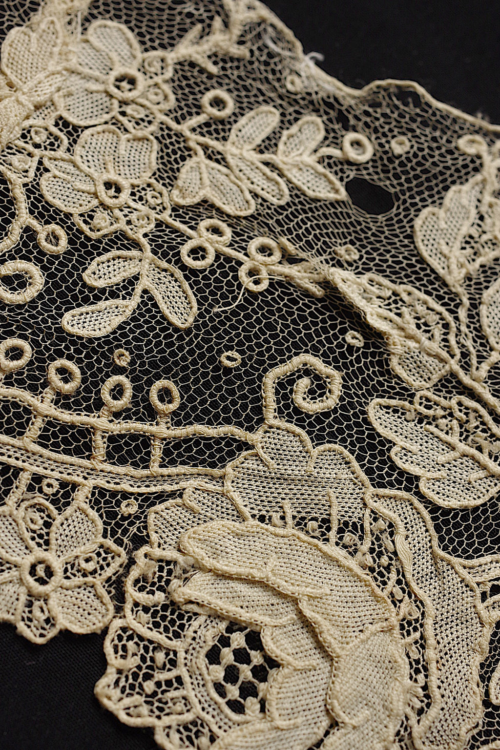 アンティークレース dentelle ancienne　ブリュクセルレース  ハギレ