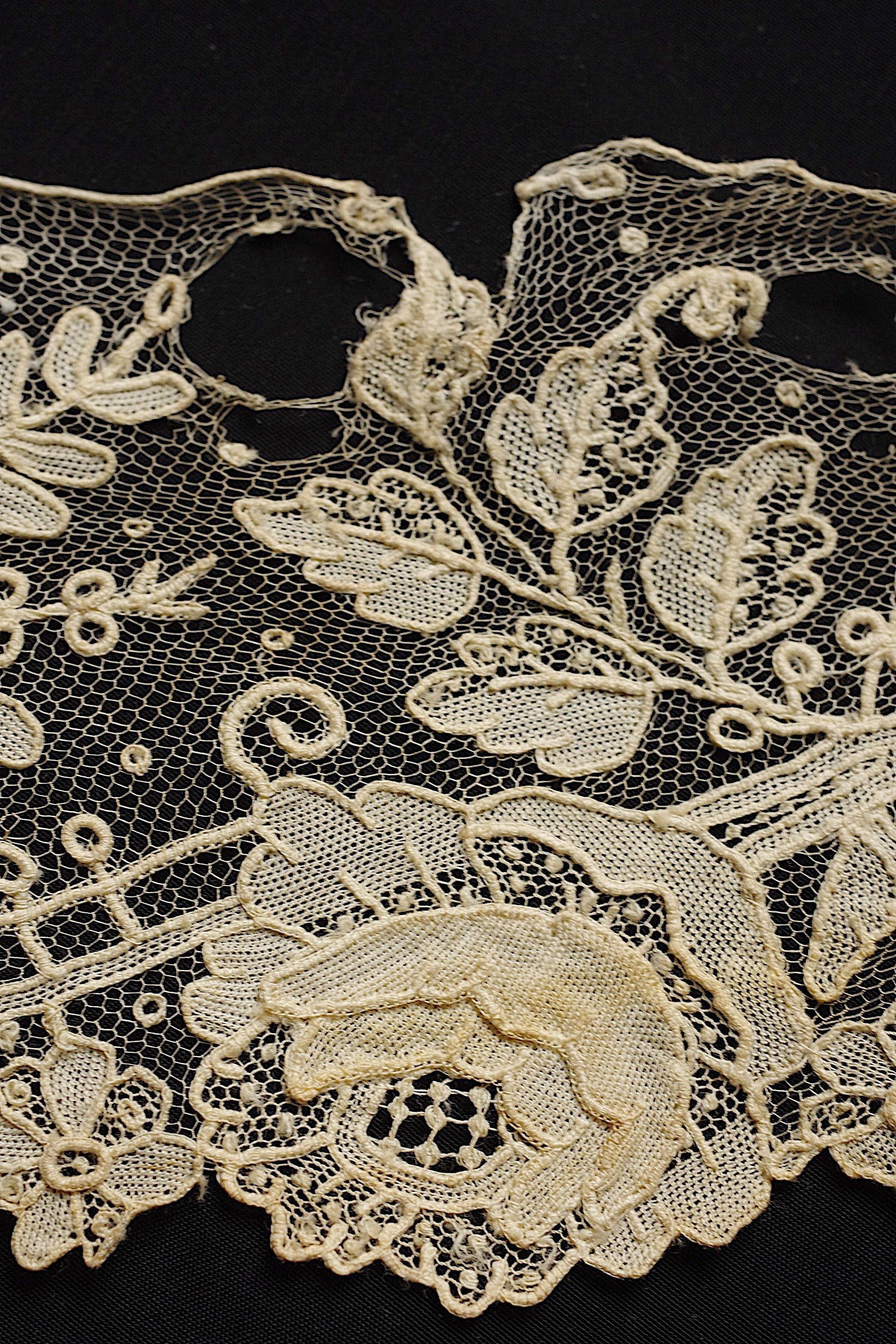 アンティークレース dentelle ancienne　ブリュクセルレース  ハギレ